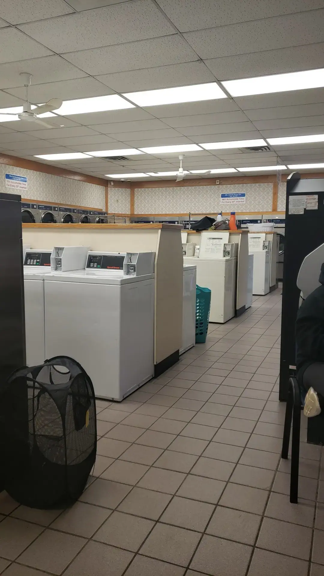 Colonial Laundromat - Image 2