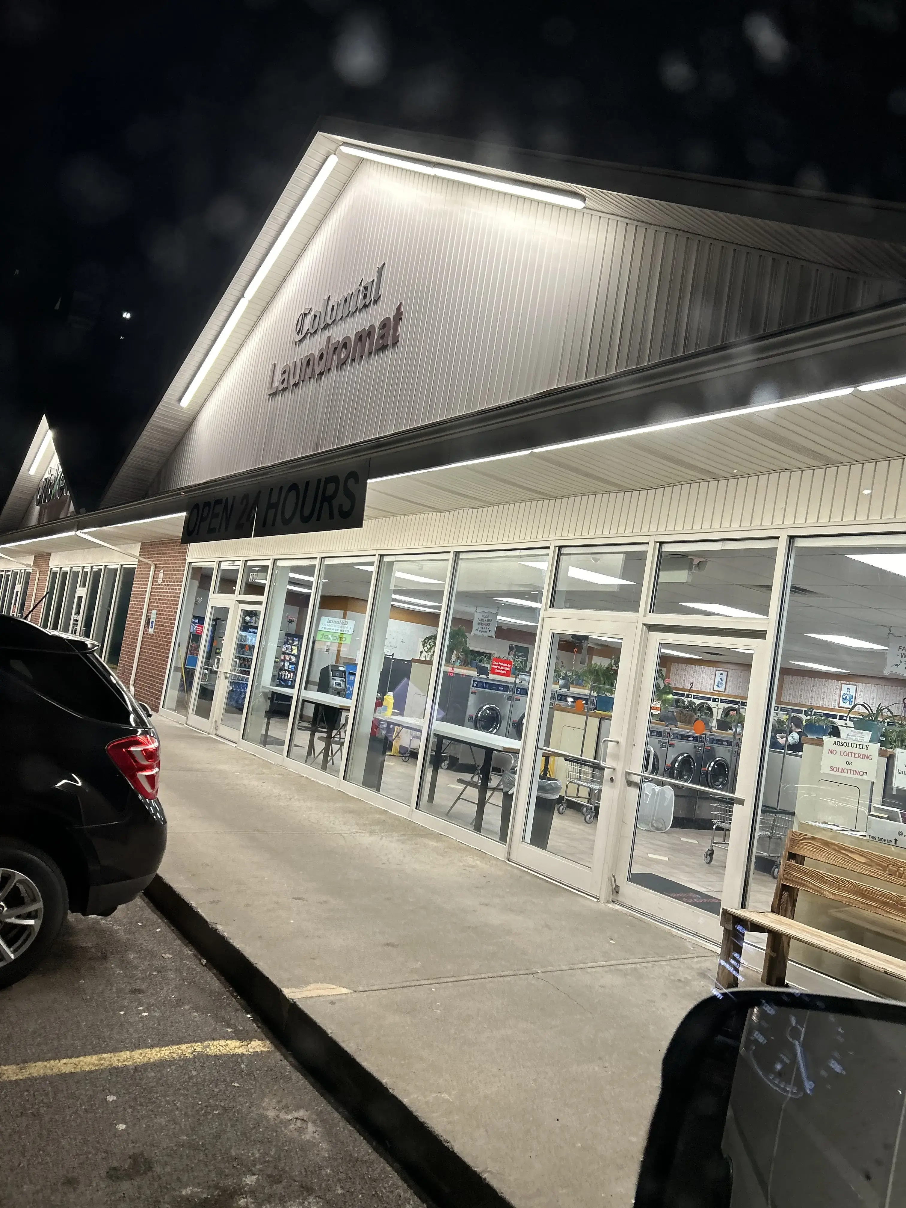 Colonial Laundromat thumbnail 19