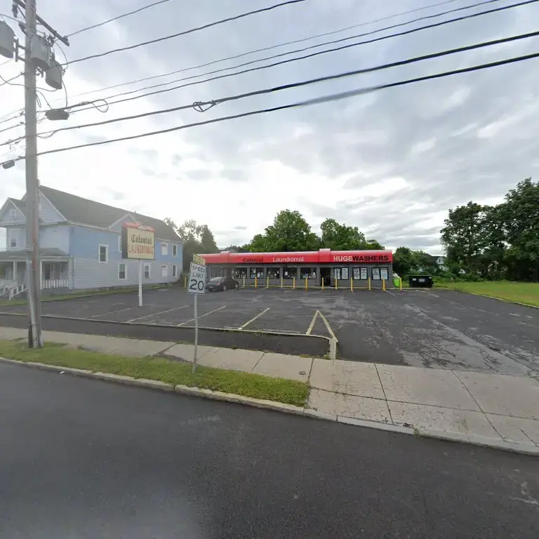 Colonial Laundromat - Image 10