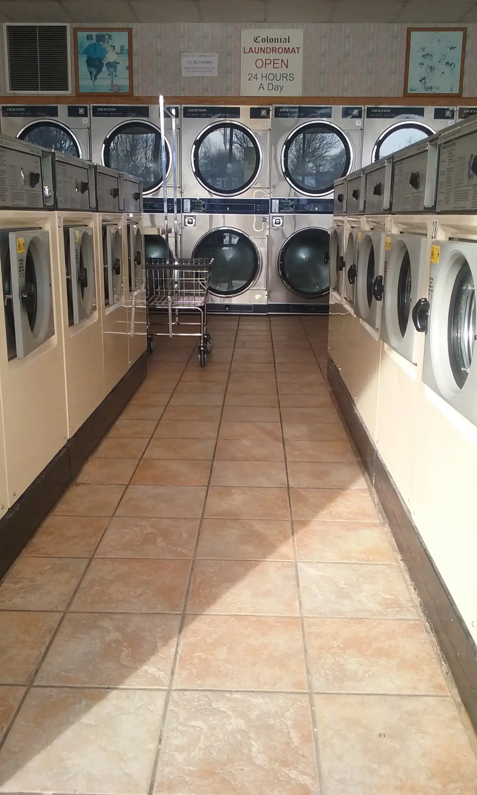 Colonial Laundromat thumbnail 17