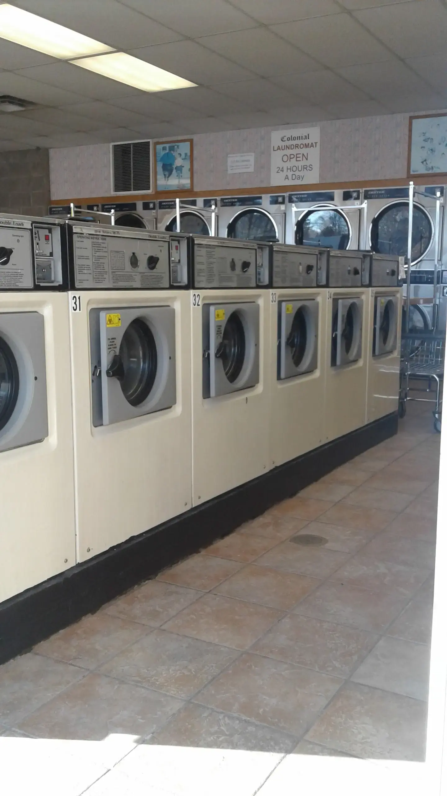 Colonial Laundromat thumbnail 19