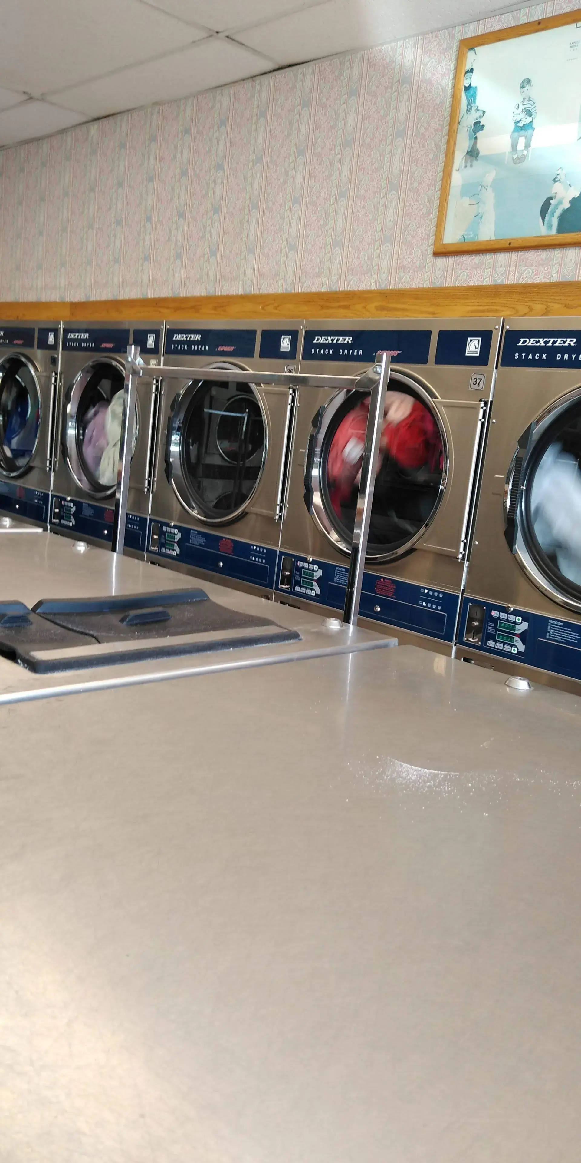 Colonial Laundromat - Image 16