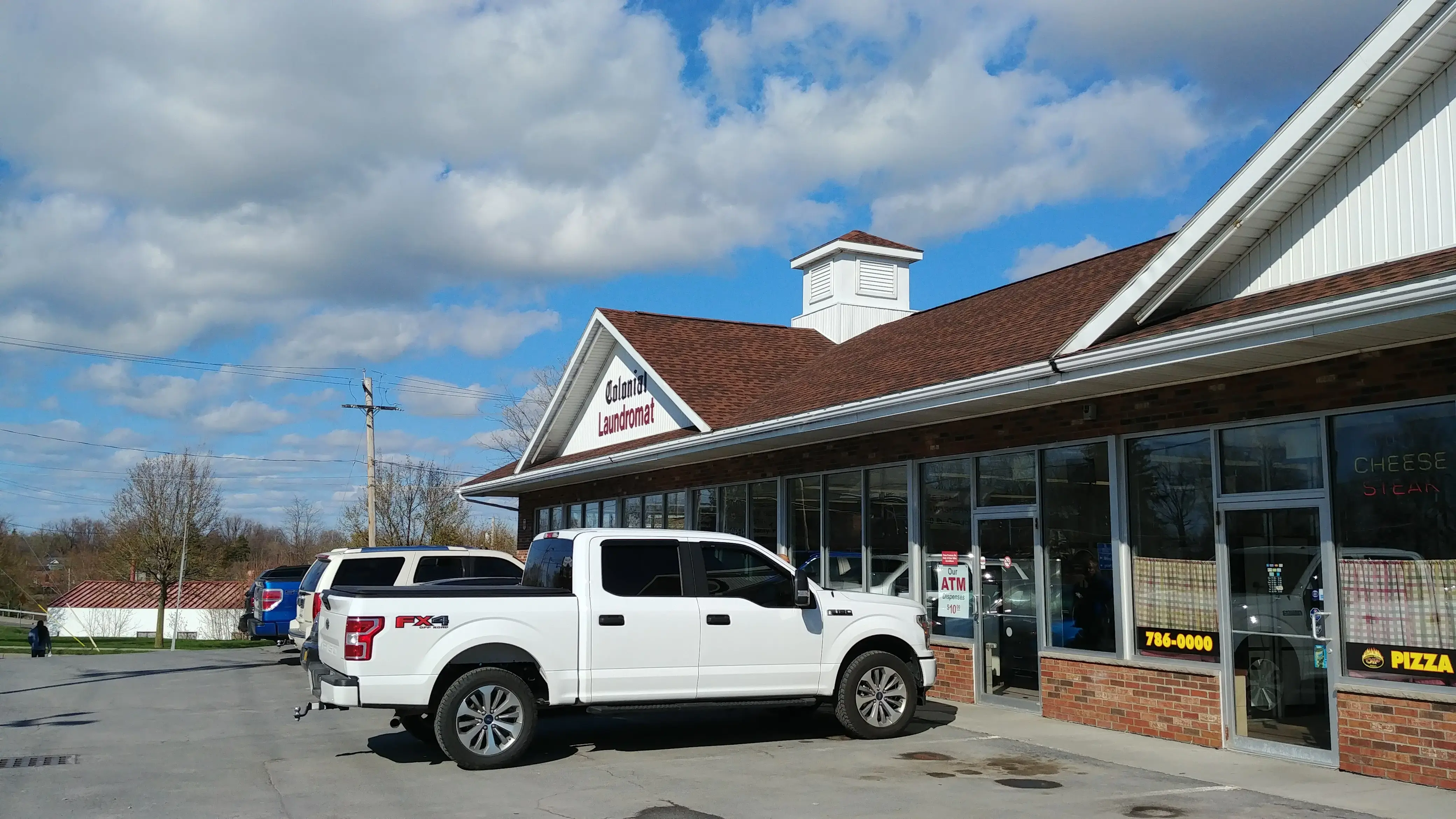 Colonial Laundromat thumbnail 8