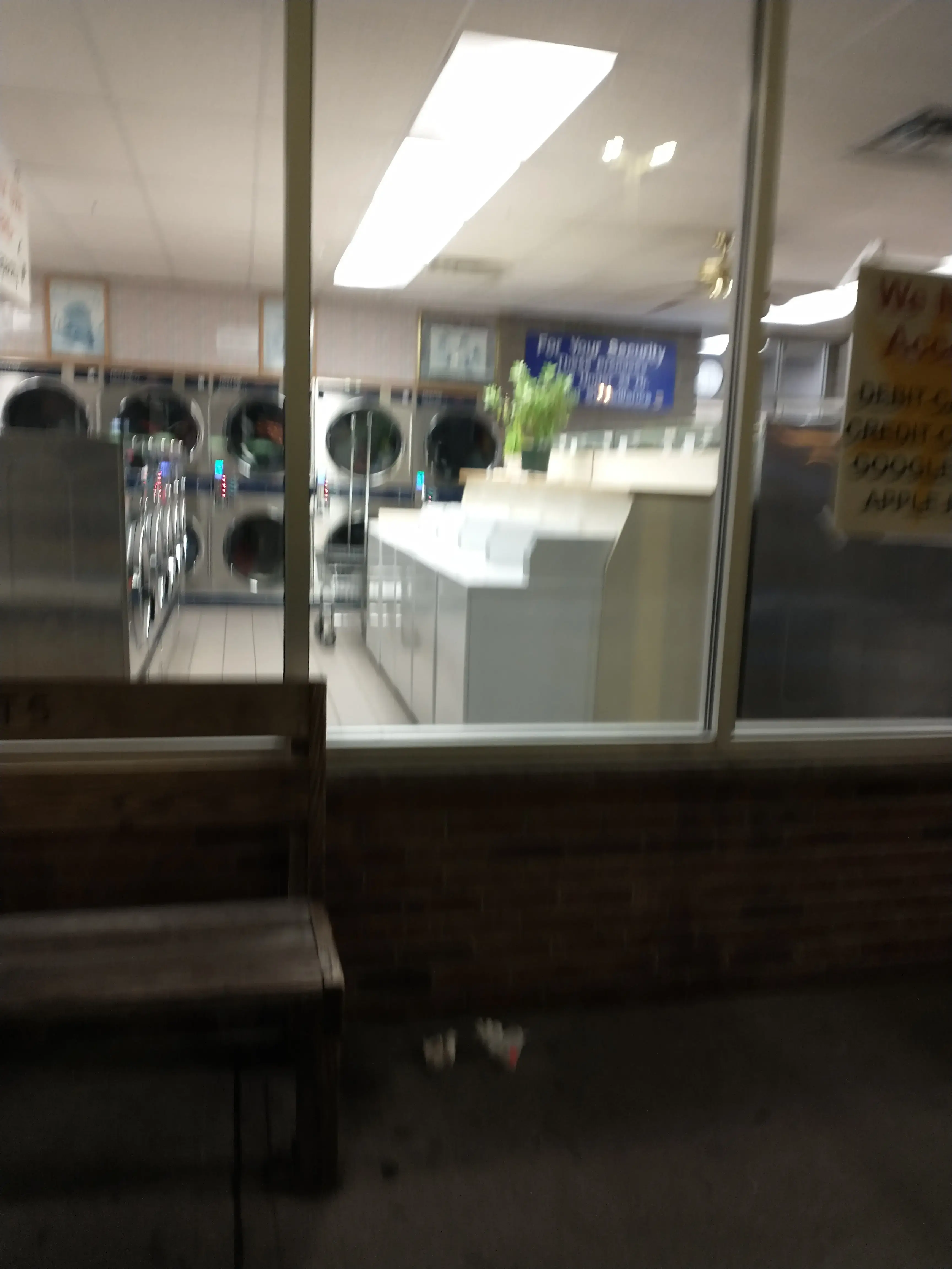 Colonial Laundromat thumbnail 16