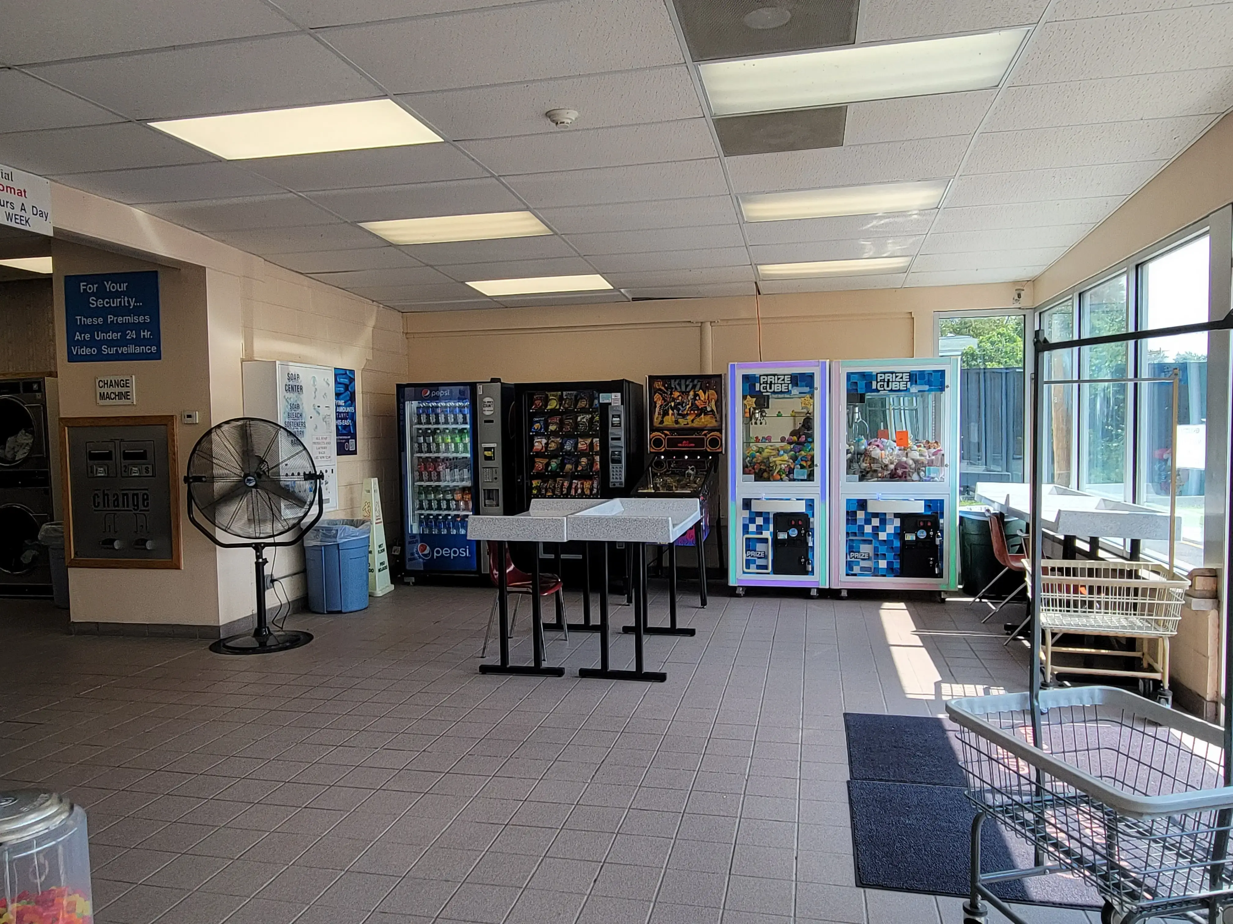 Colonial Laundromat - Image 2