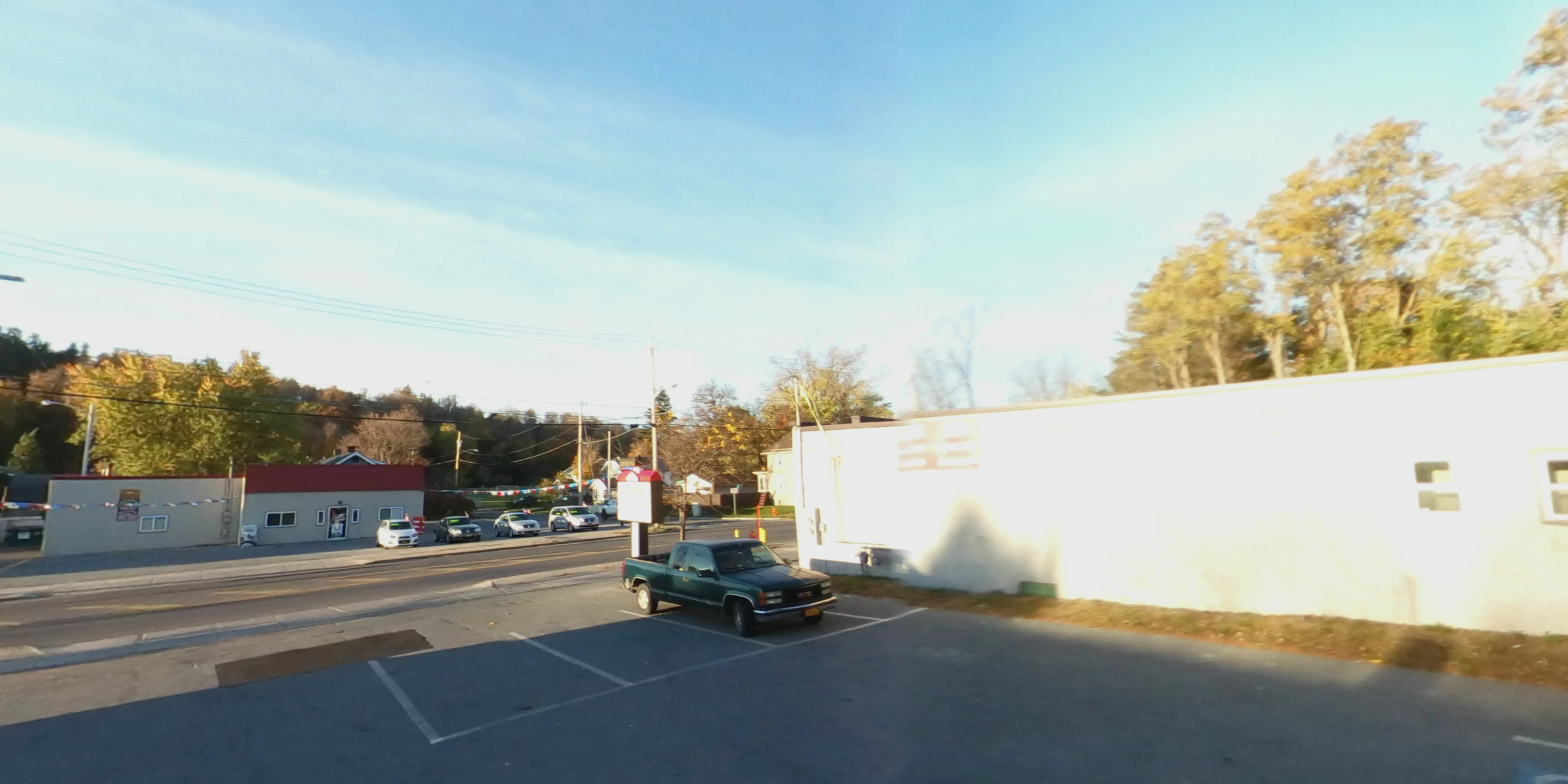 Colonial Laundromat thumbnail 12