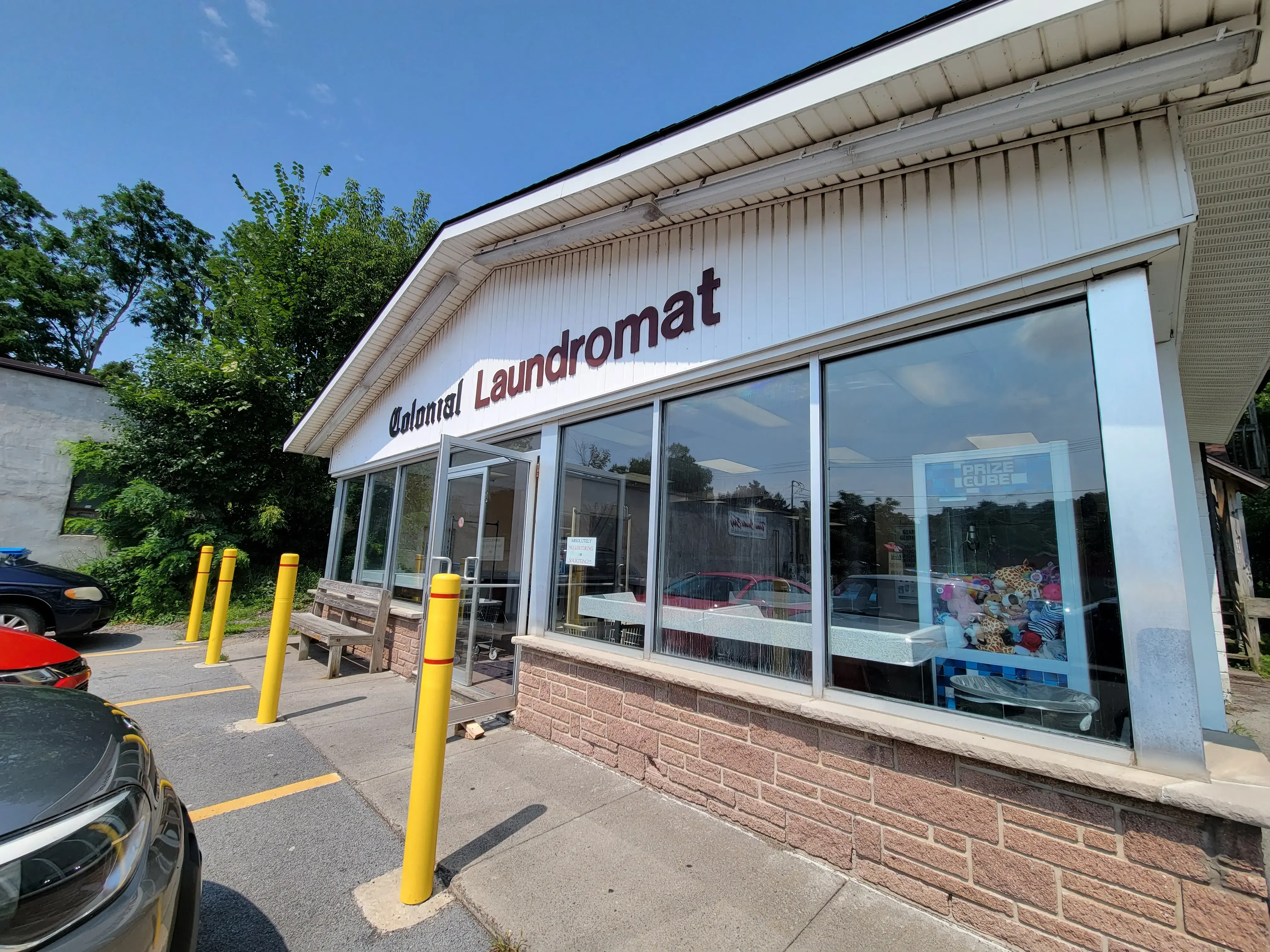 Colonial Laundromat thumbnail 3