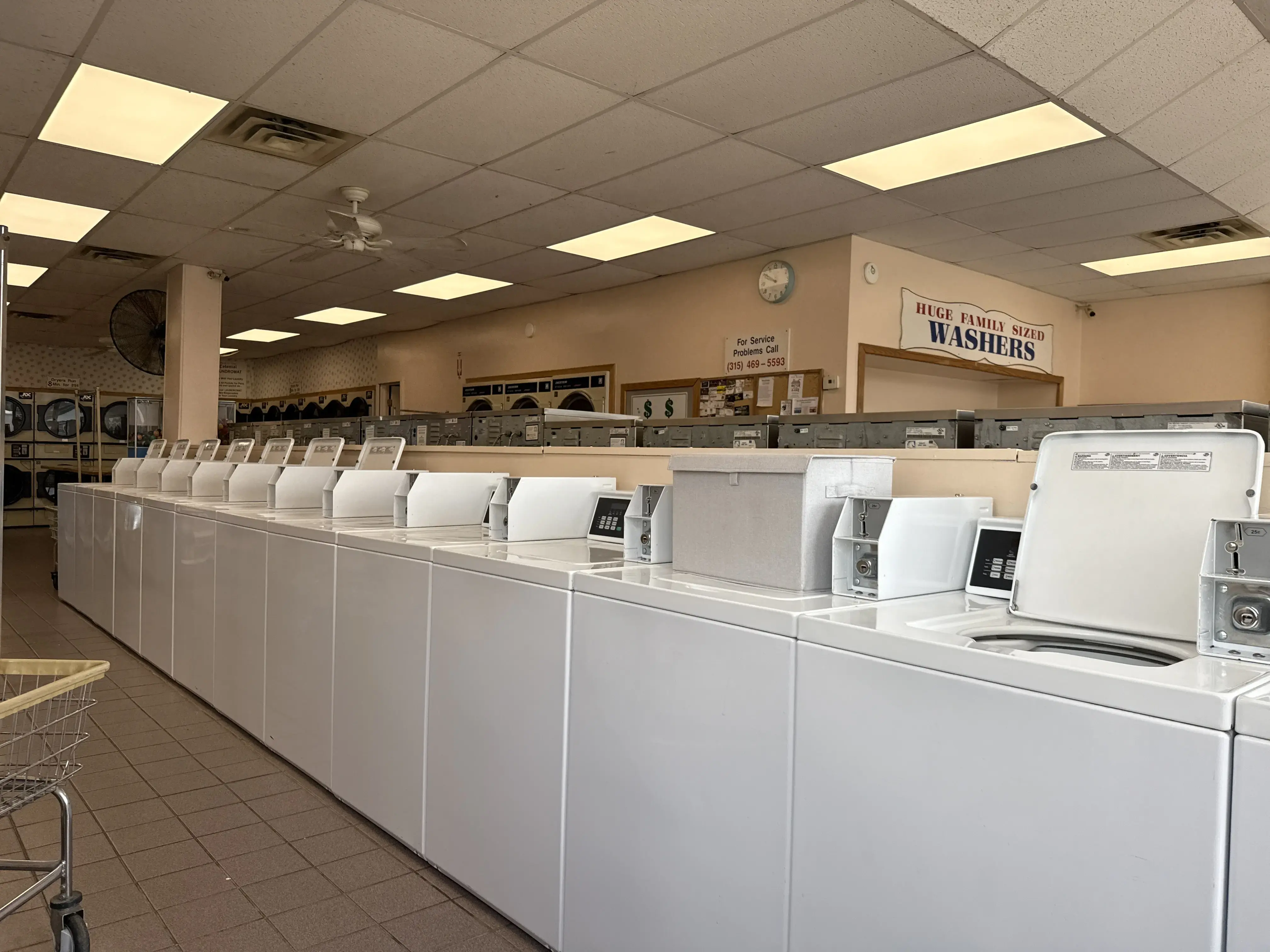Colonial Laundromat - Image 4