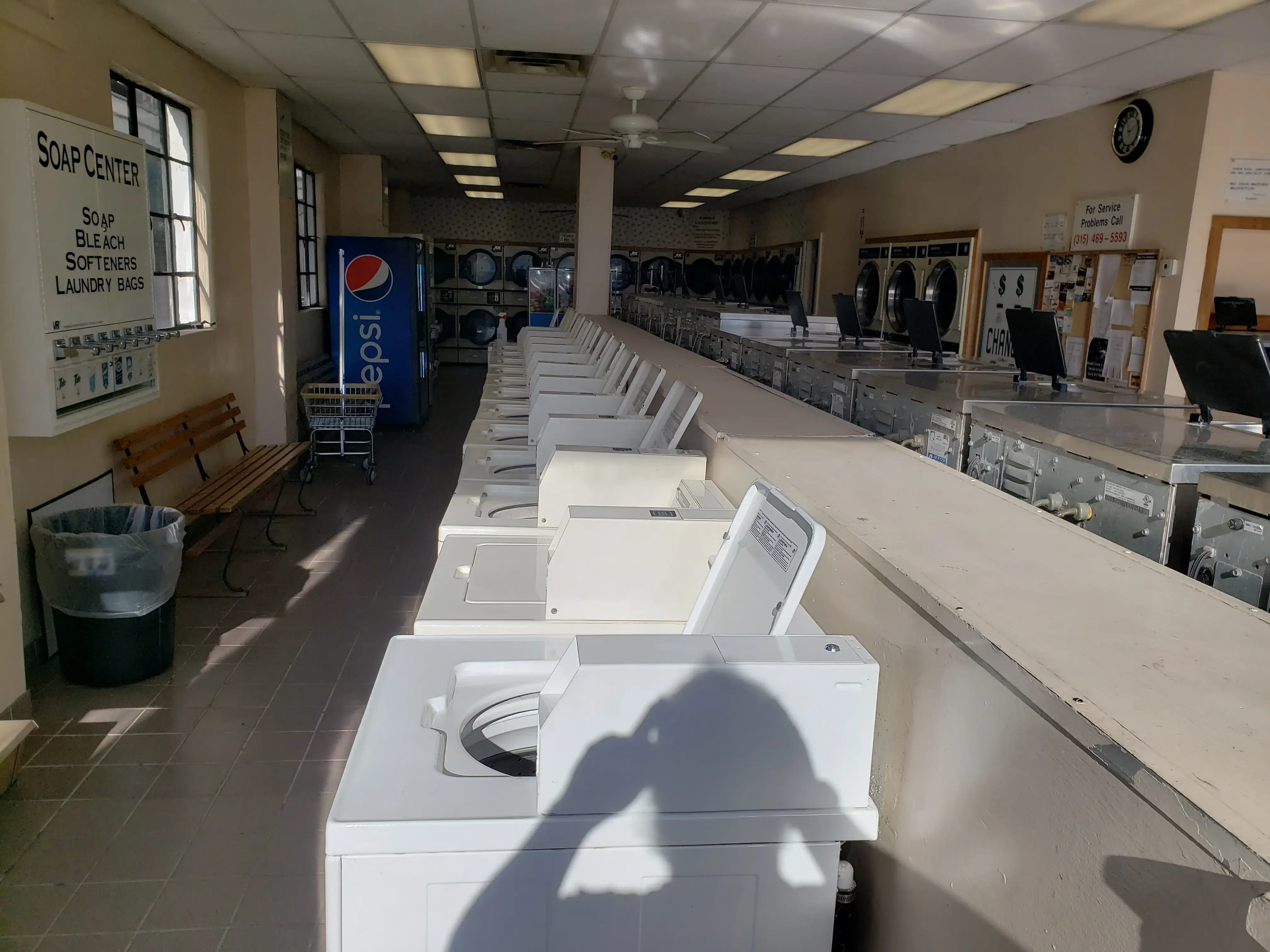 Colonial Laundromat - Image 5