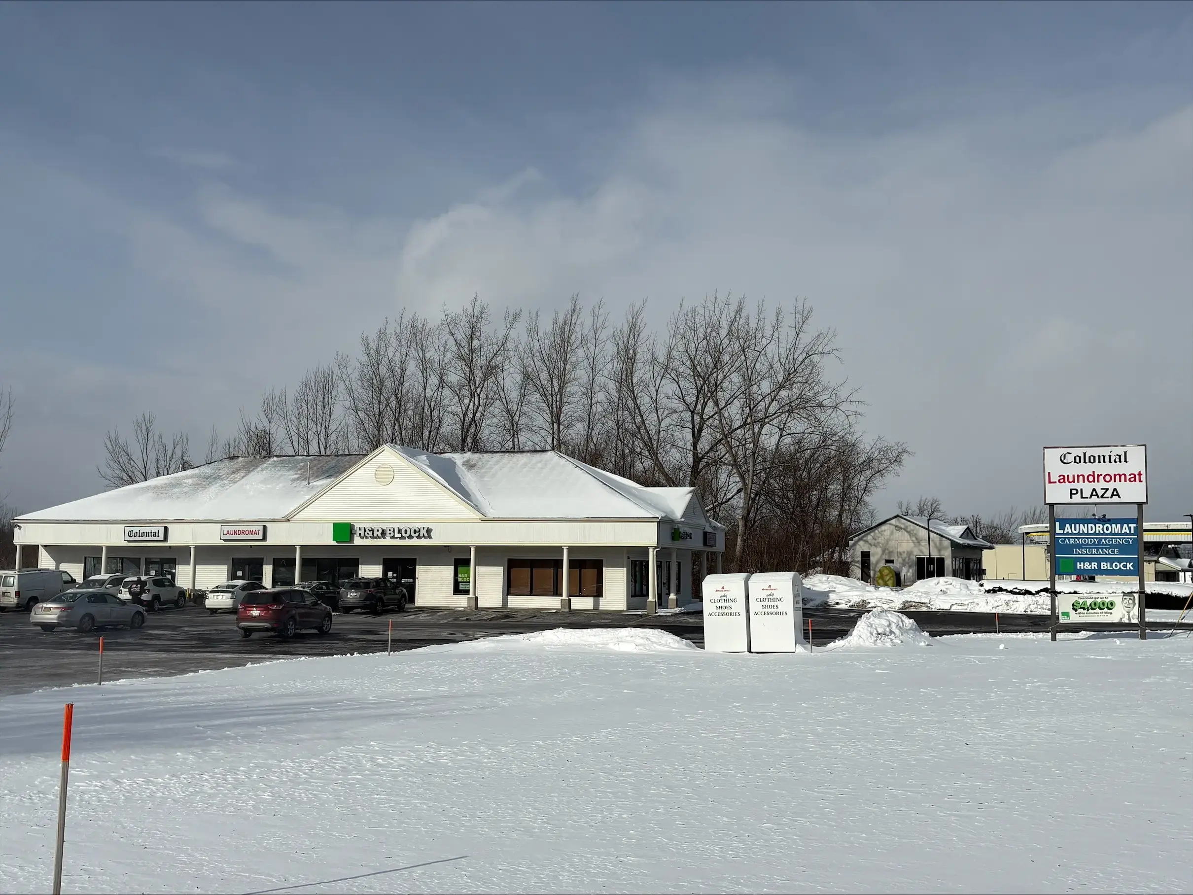 Colonial Laundromat thumbnail 2