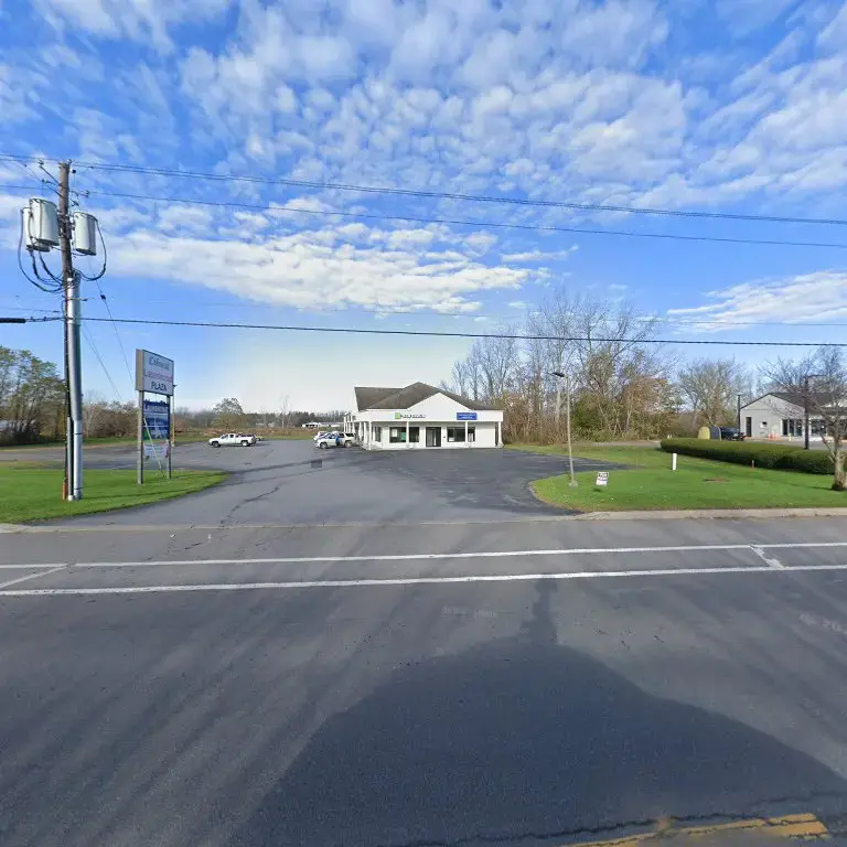 Colonial Laundromat - Image 16