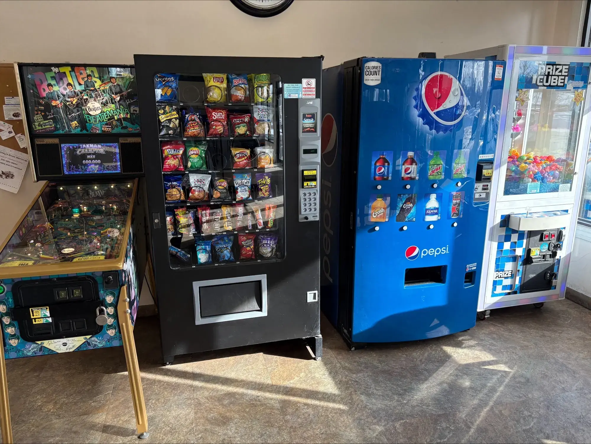 Colonial Laundromat - Image 4