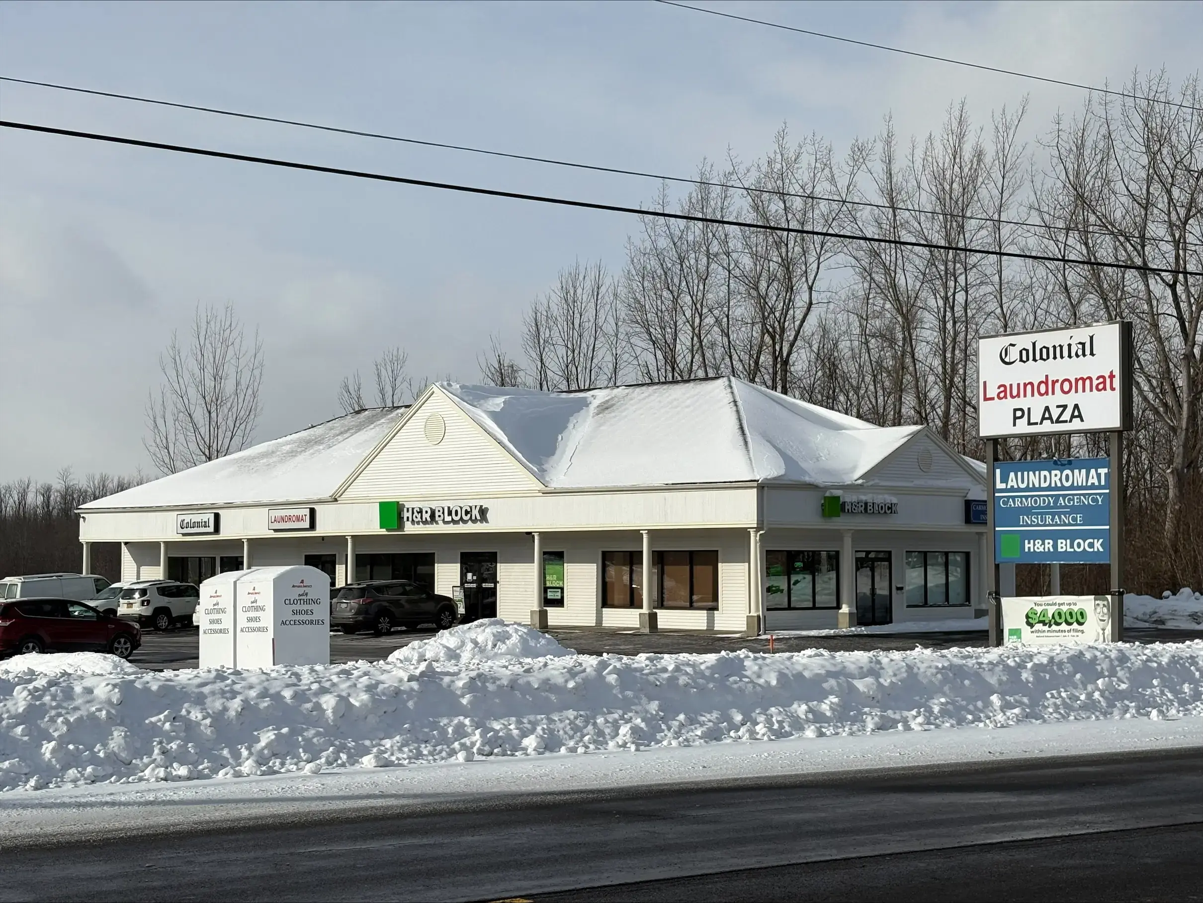 Colonial Laundromat - Image 15