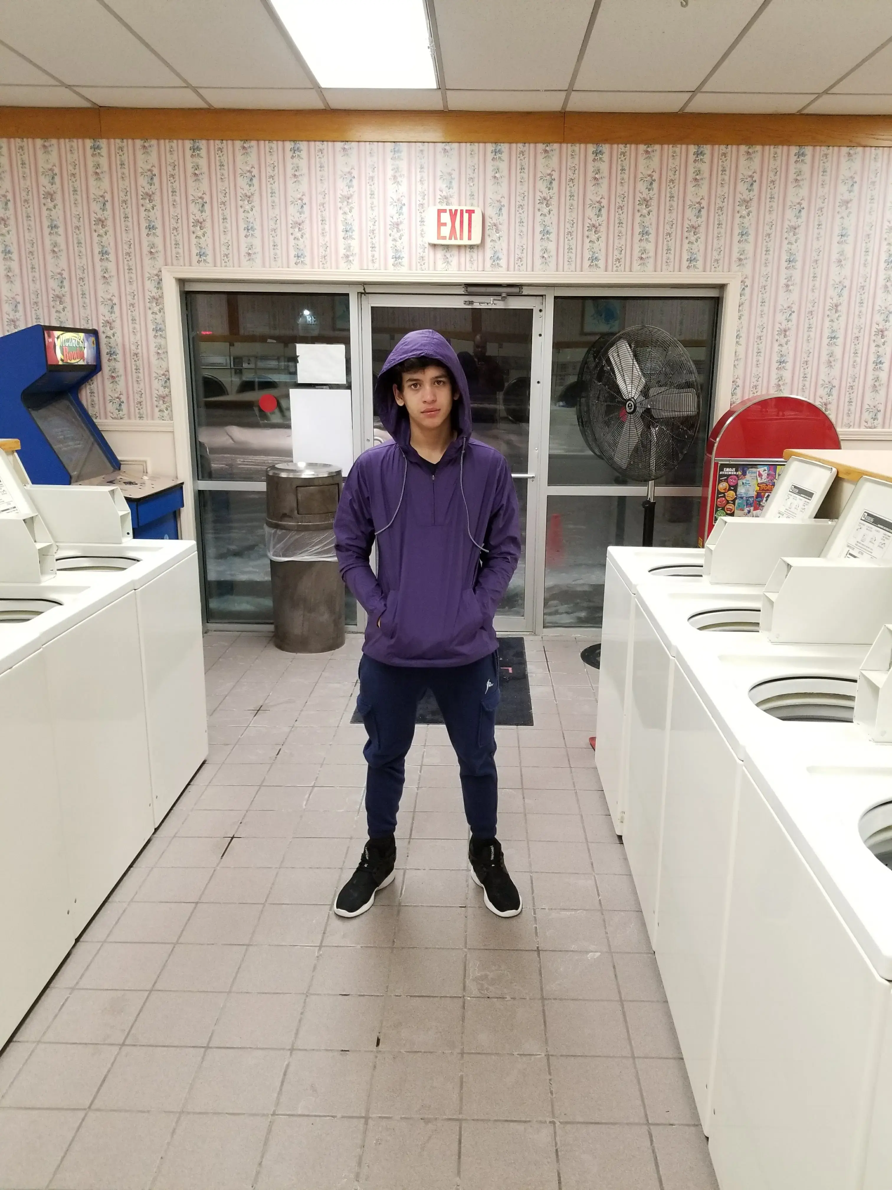 Colonial Laundromats thumbnail 15