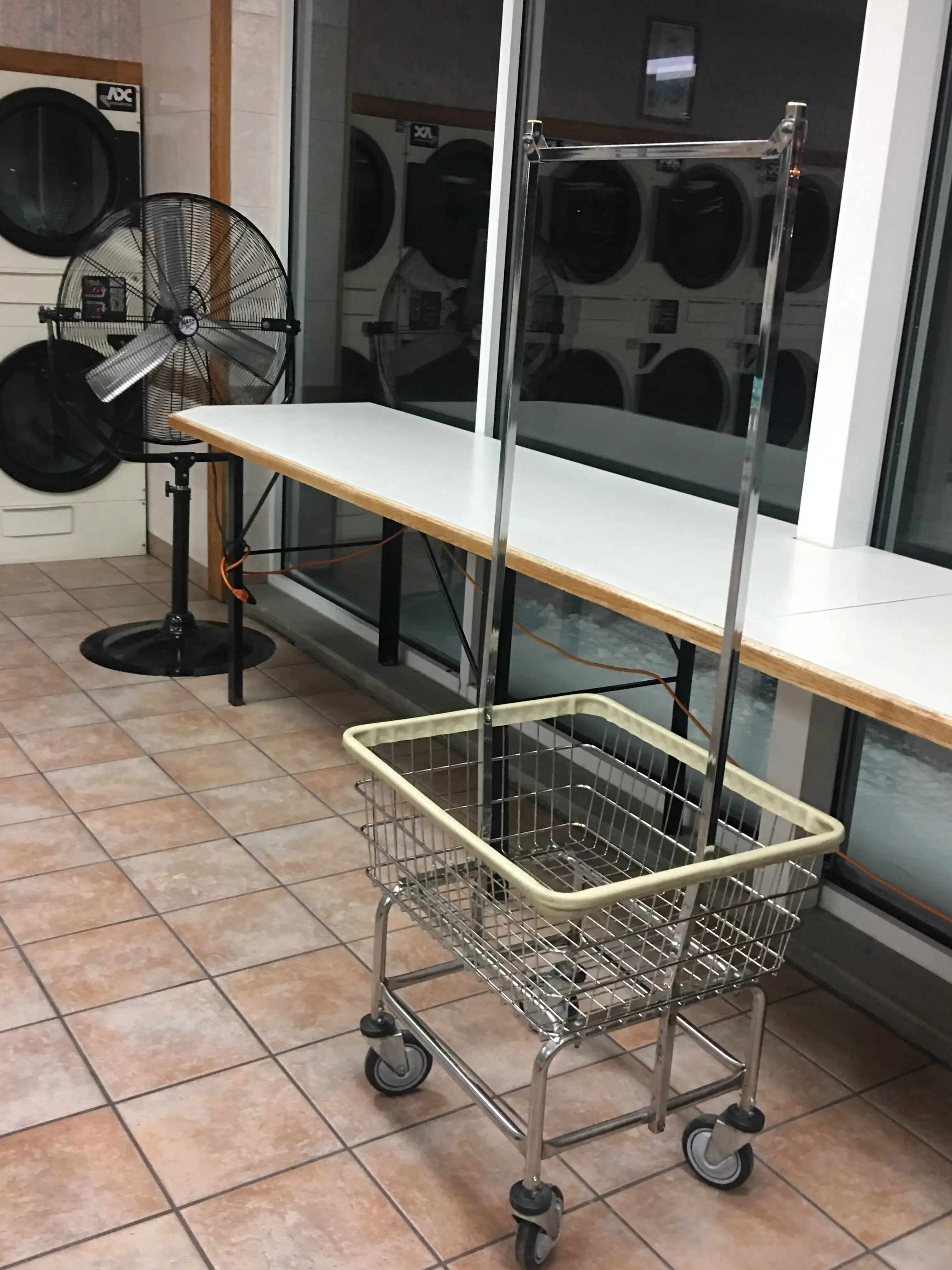 Colonial Laundromats - Image 6