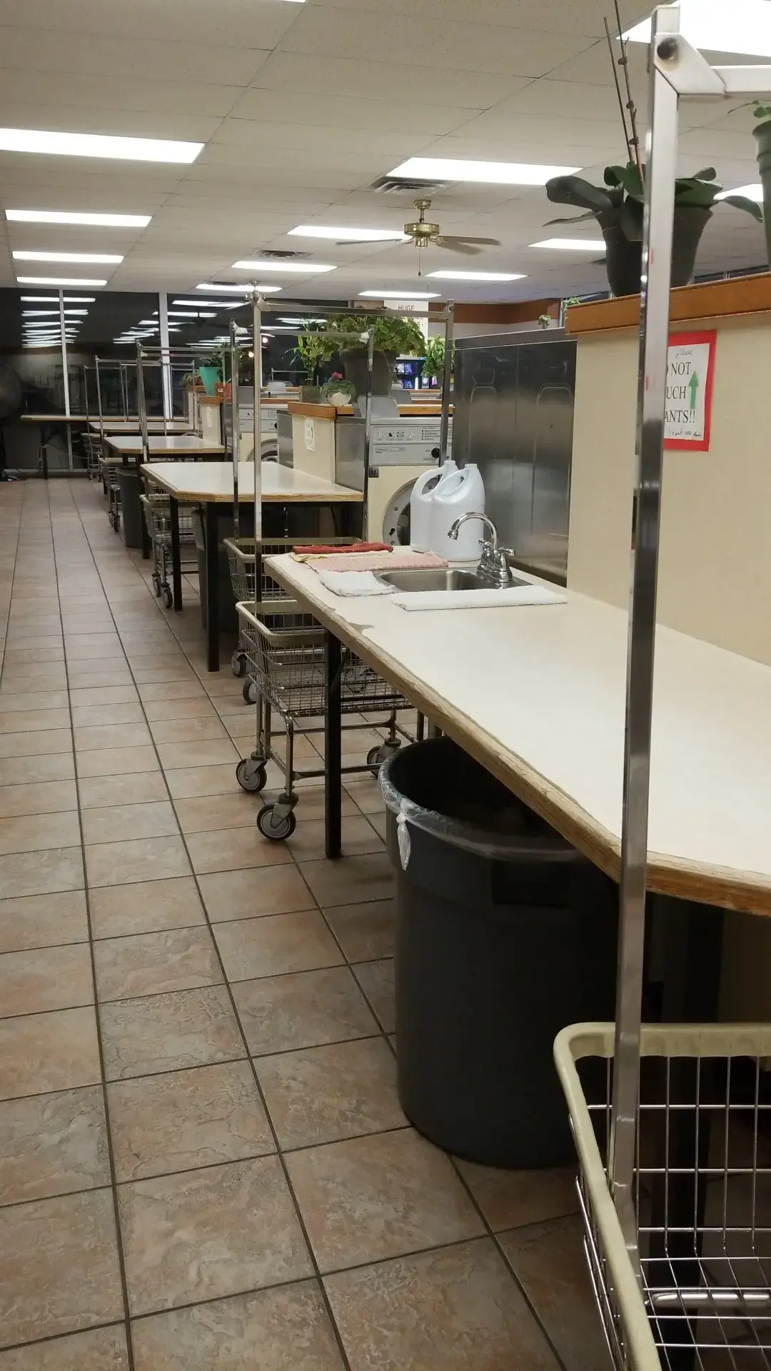 Colonial Laundromats - Image 9