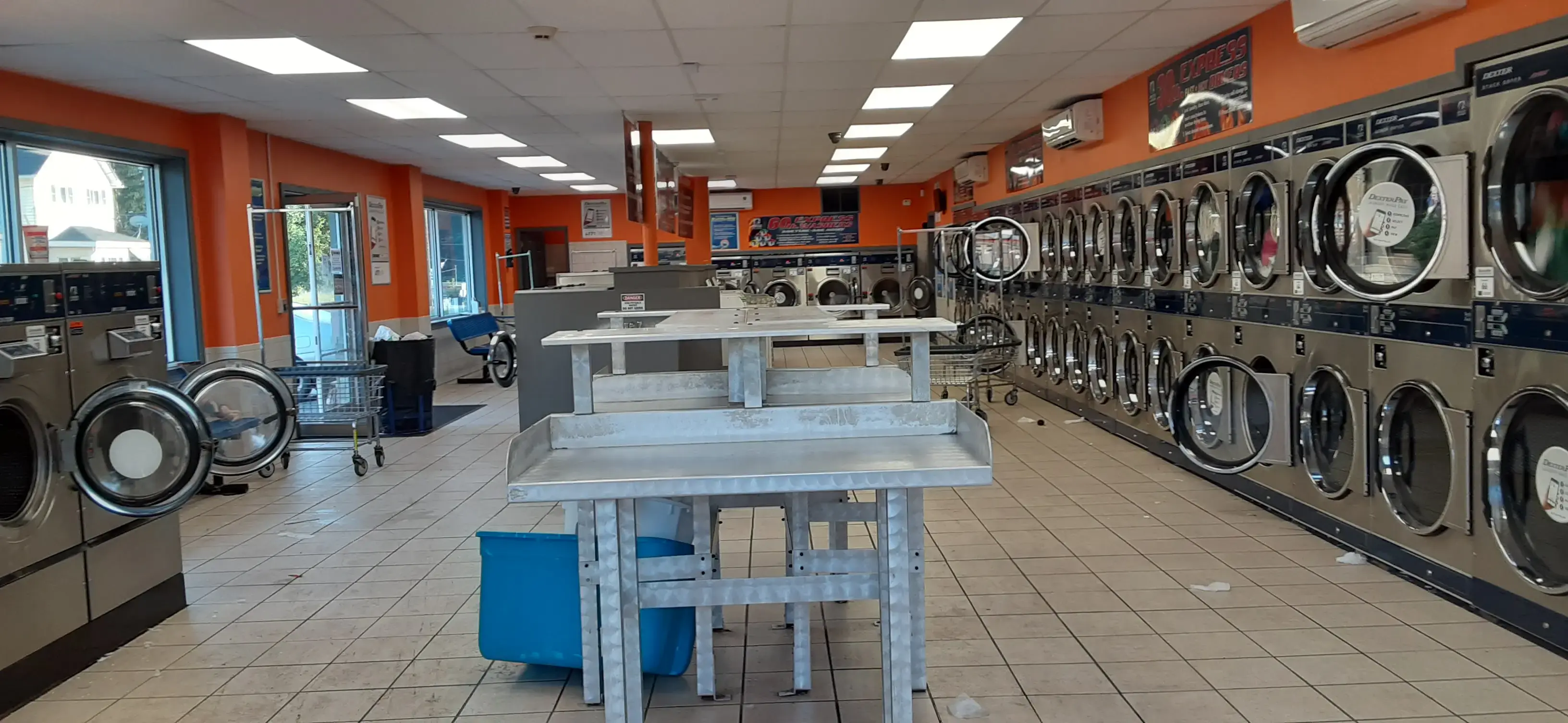 Colonial Laundry - Image 19