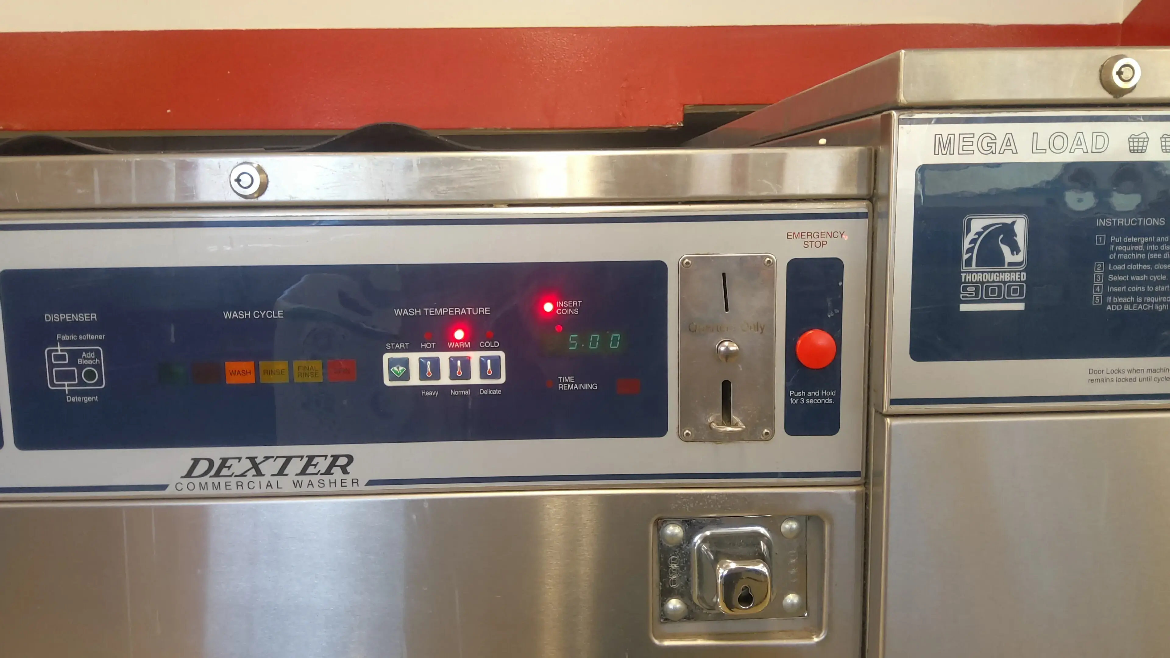 Colonie Laundromat thumbnail 8