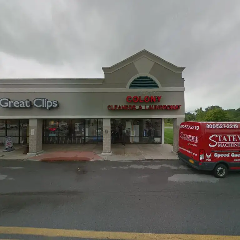 Colony Dry Cleaners And Laundromat - Image 15