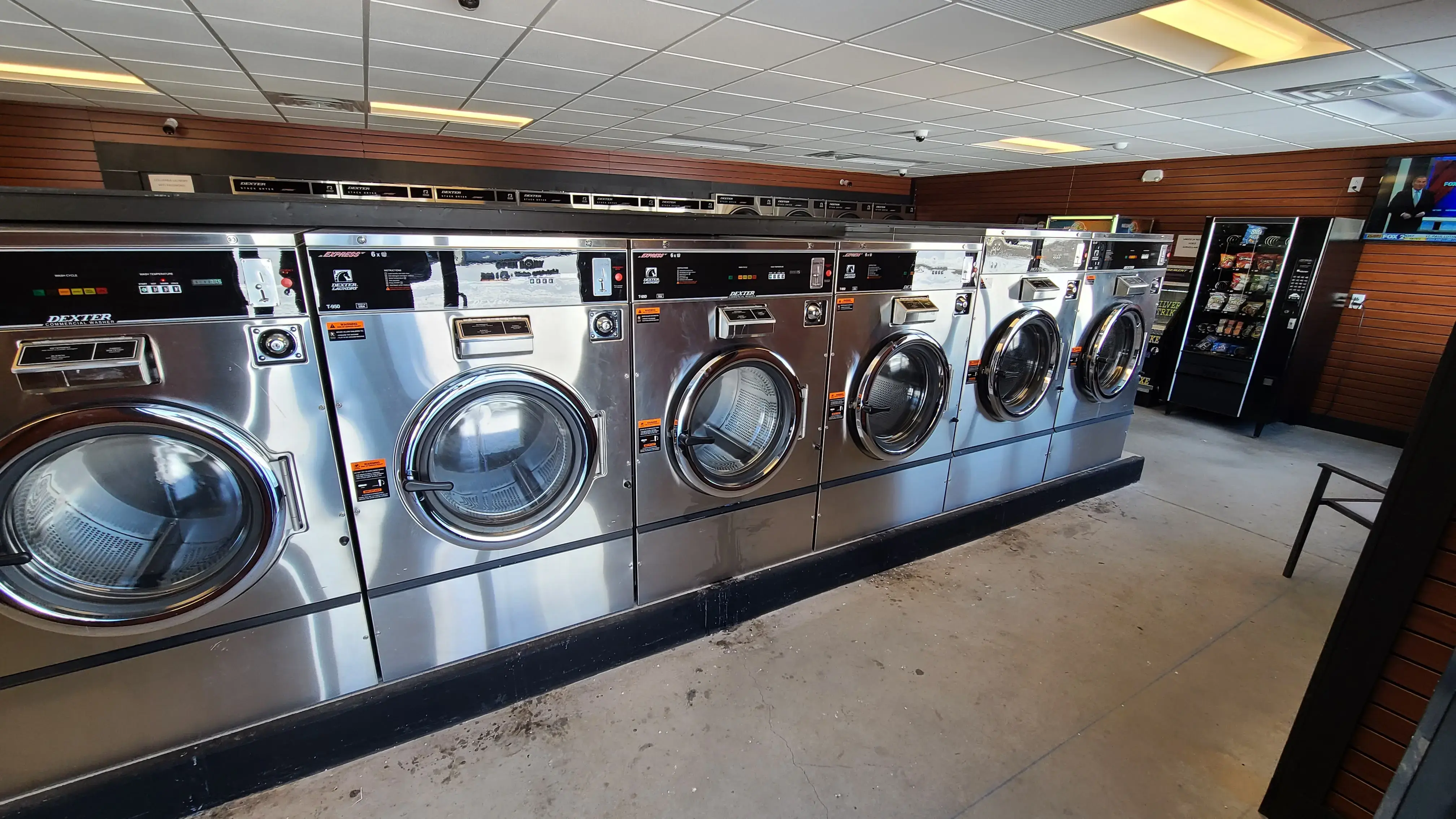 Columbia Laundry - Image 18