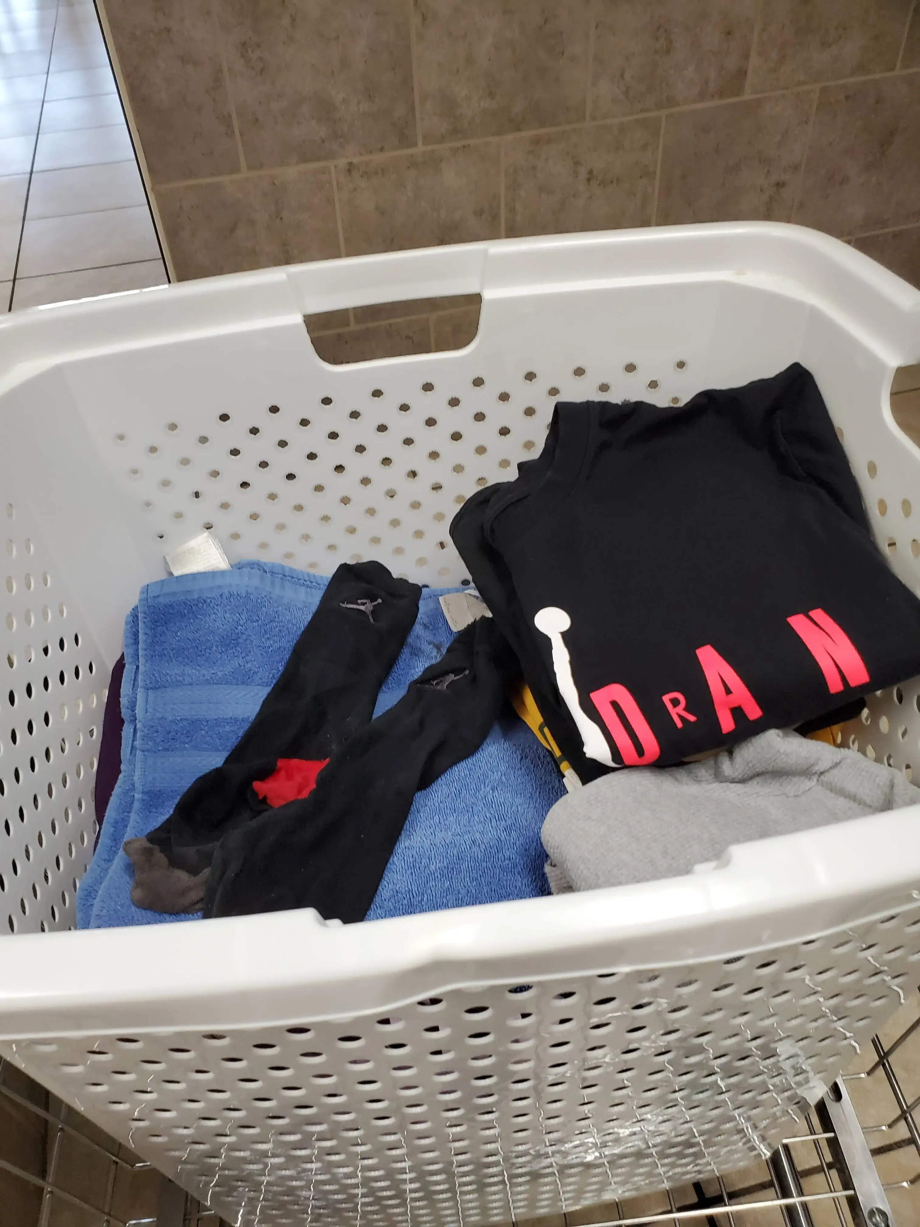 Columbia Laundry thumbnail 15