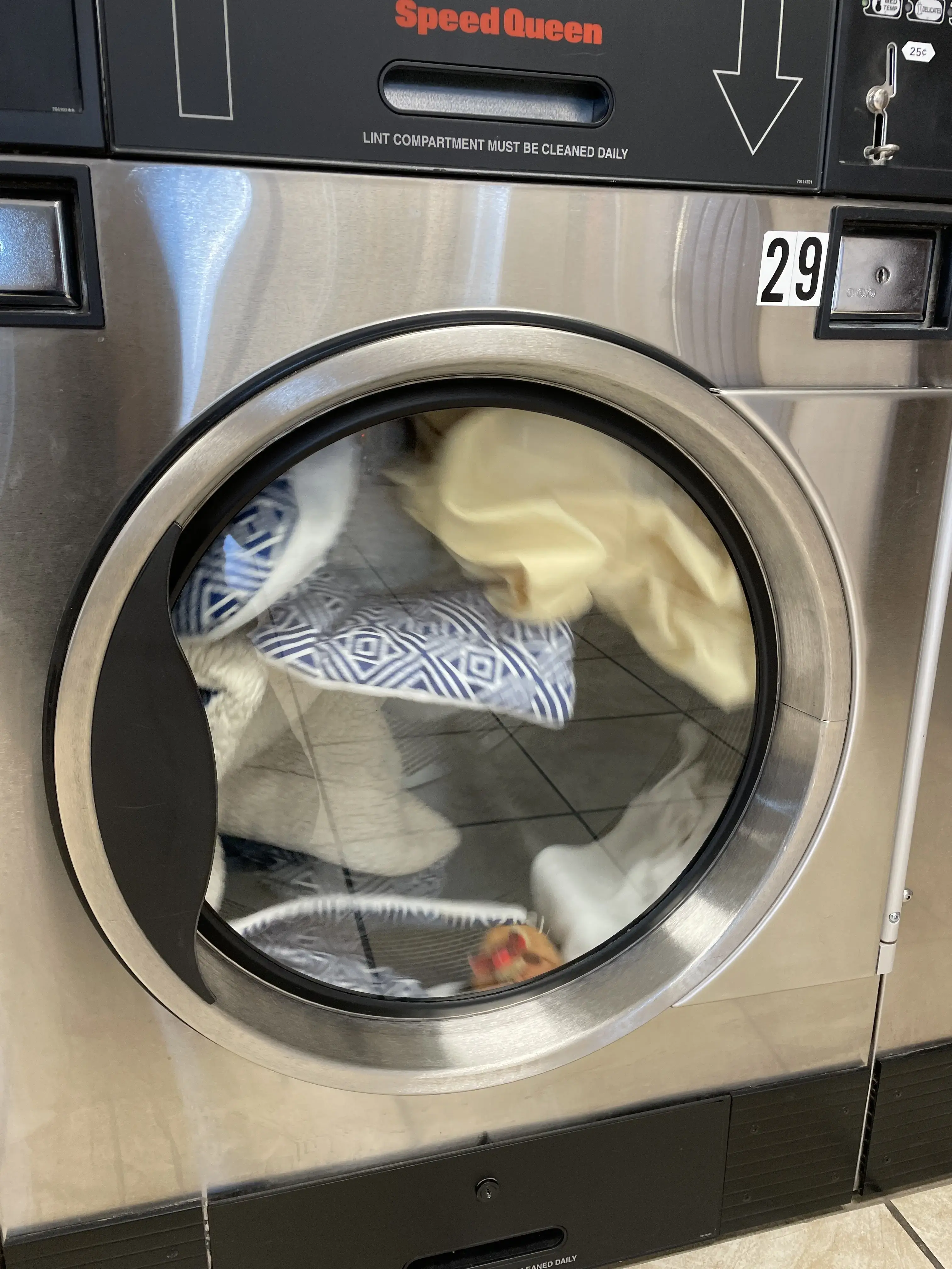 Columbia Laundry - Image 7