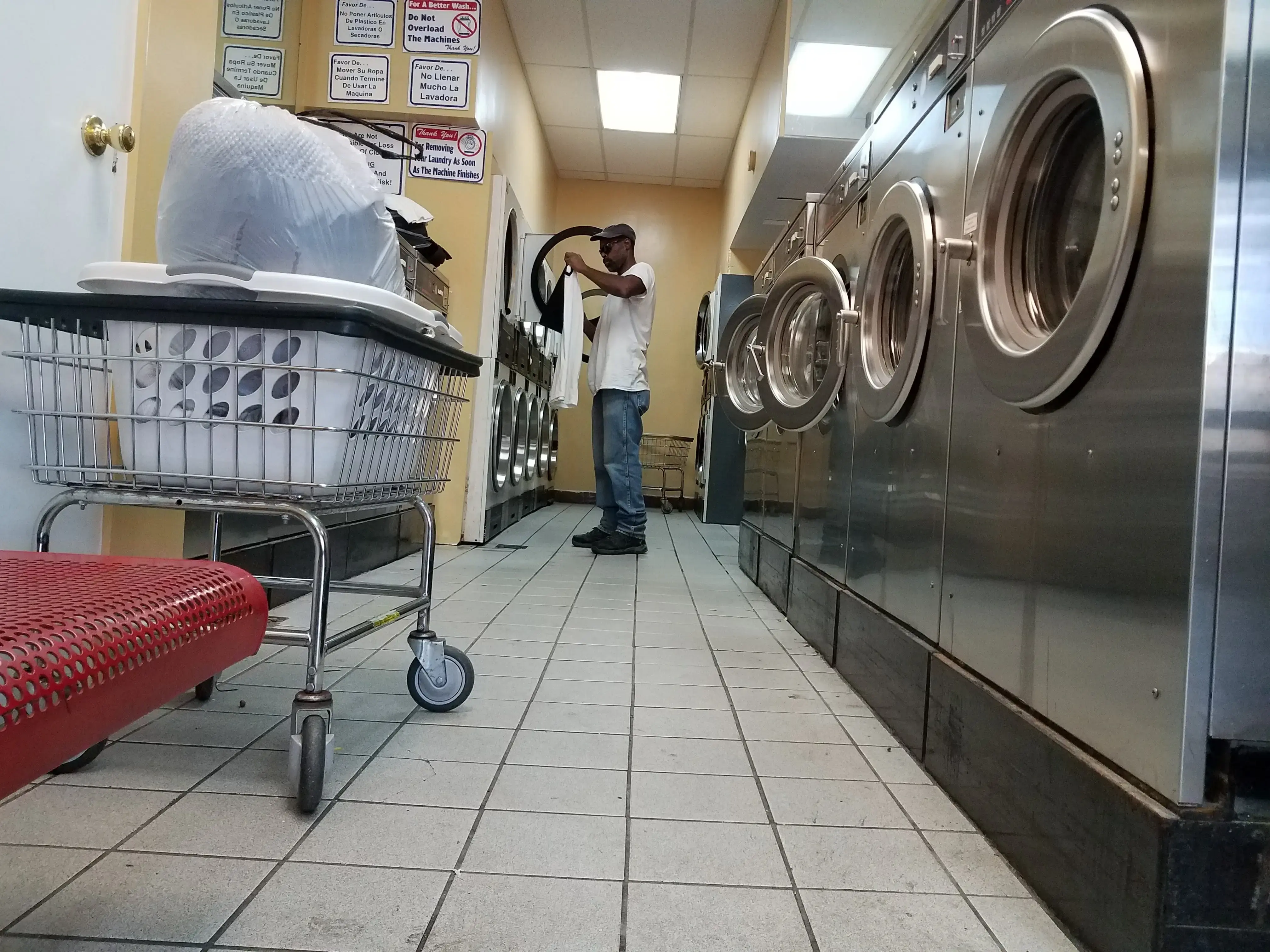 Columbia Pike Laundry + Dry Cleaning thumbnail 14