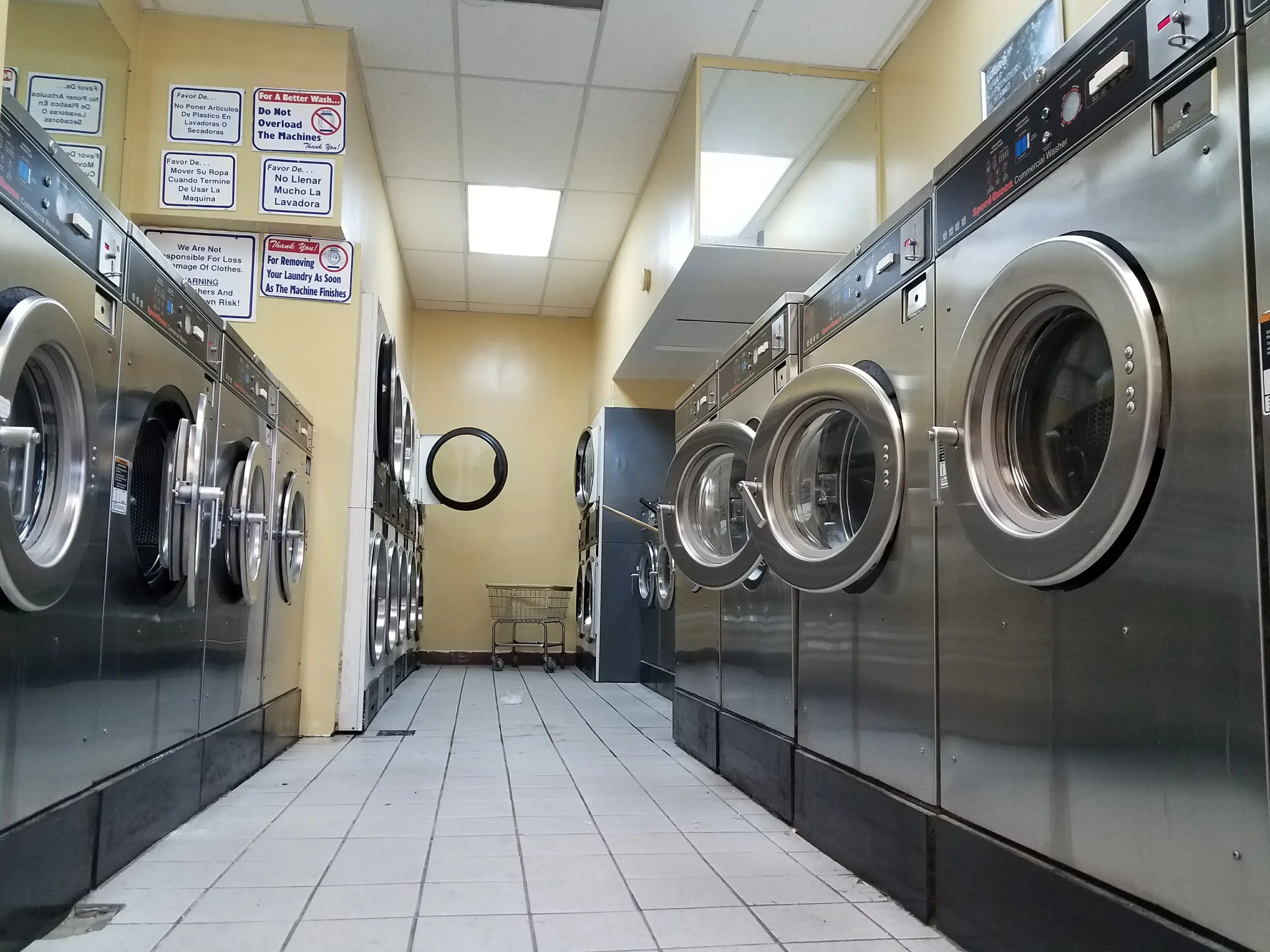 Columbia Pike Laundry + Dry Cleaning - Image 6