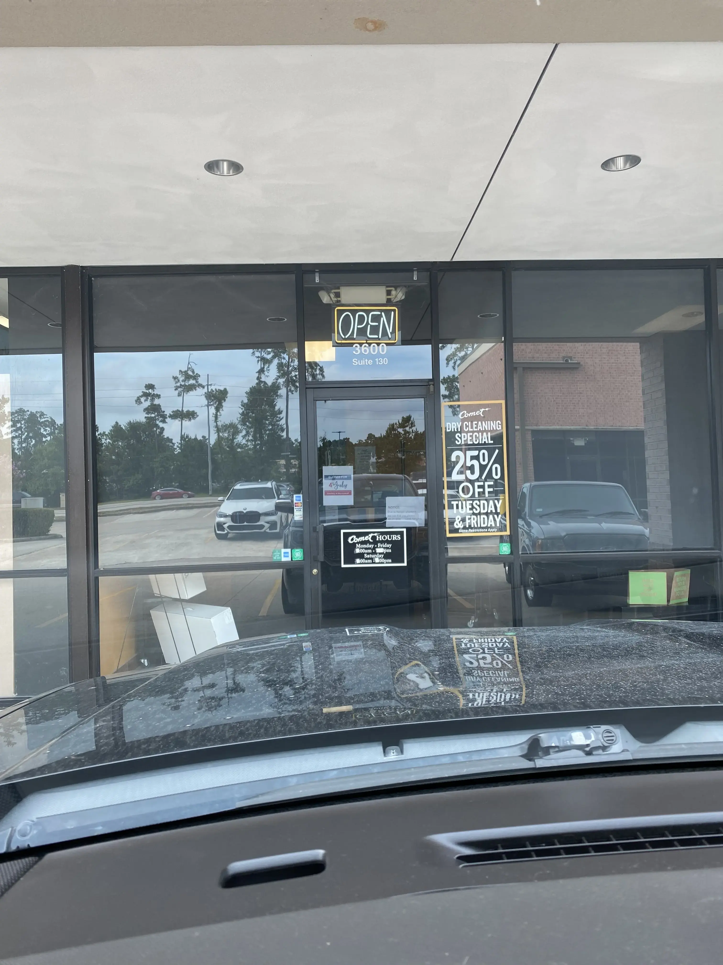 Comet Cleaners - Conroe, TX - Image 3