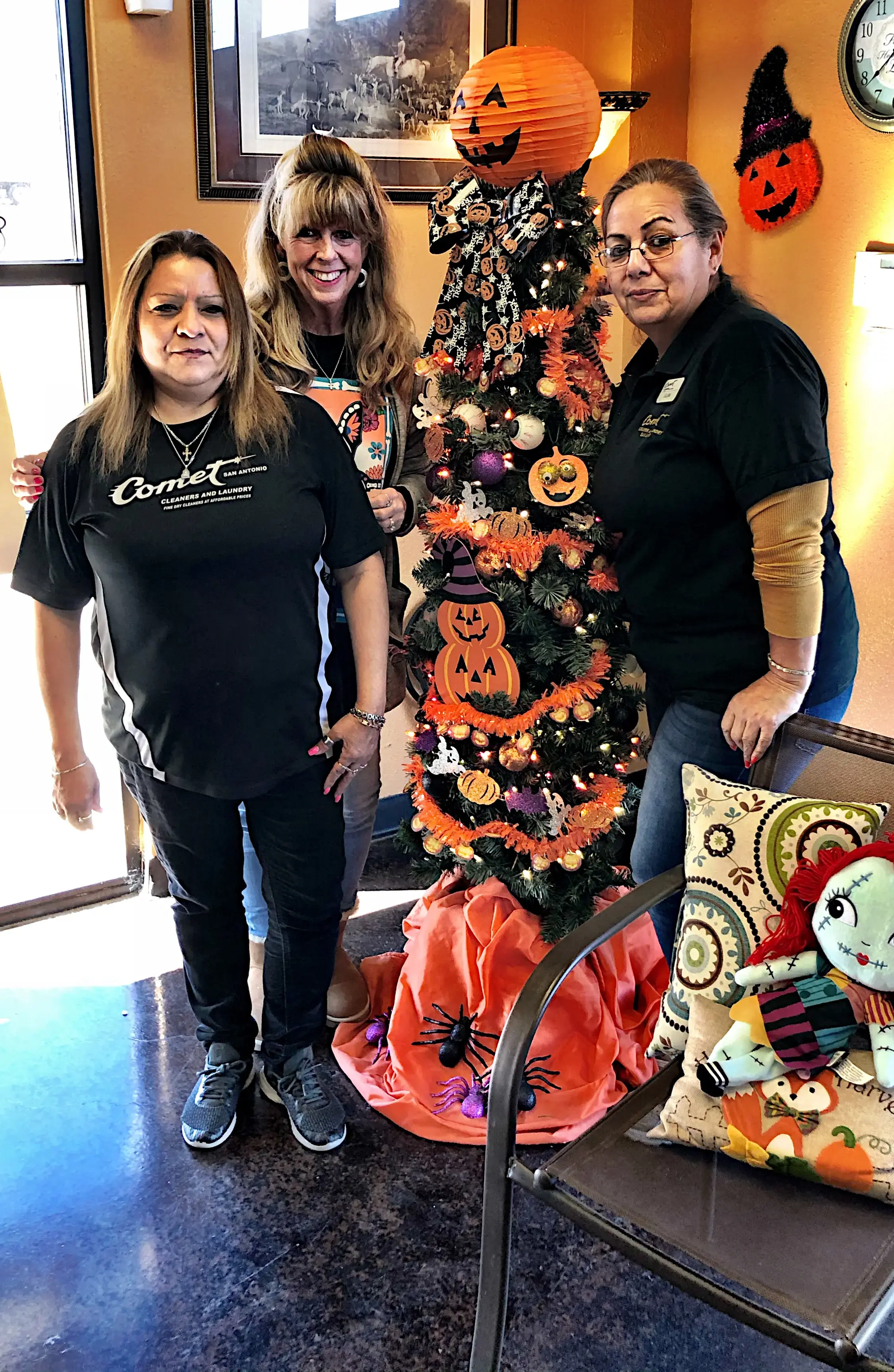 Comet Cleaners and Laundry San Antonio - Image 18