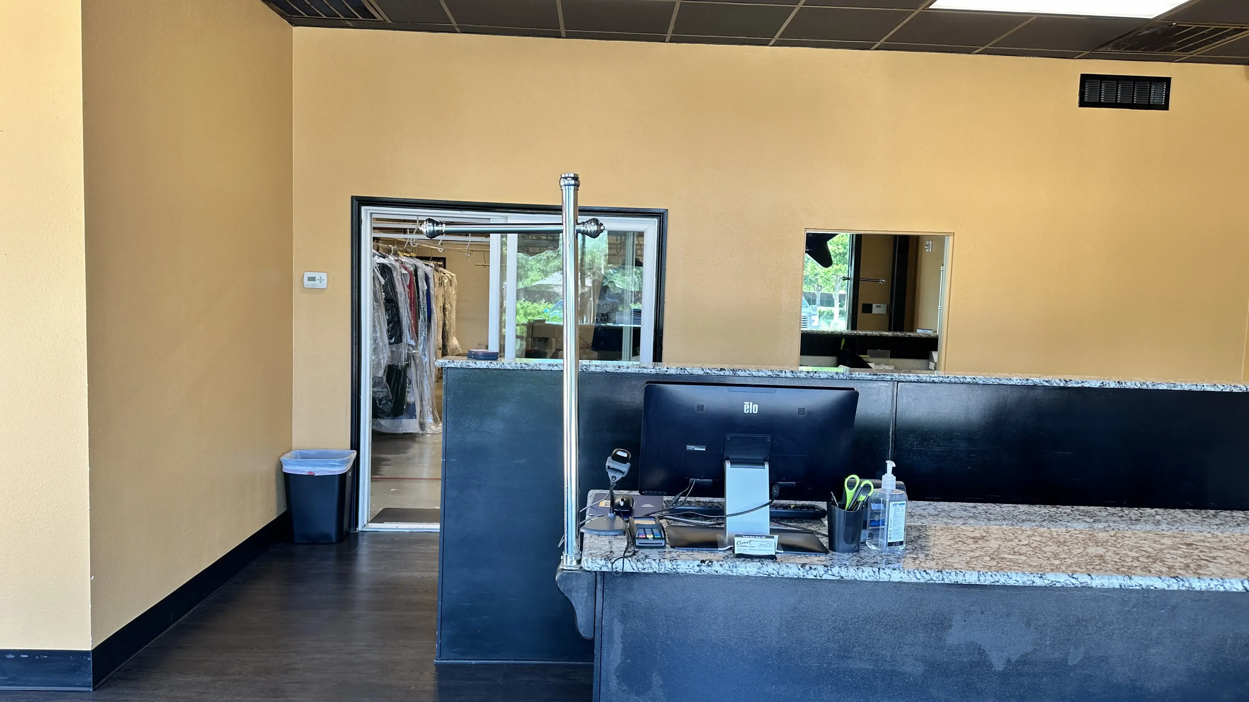 Comet Cleaners & Laundry - Image 5