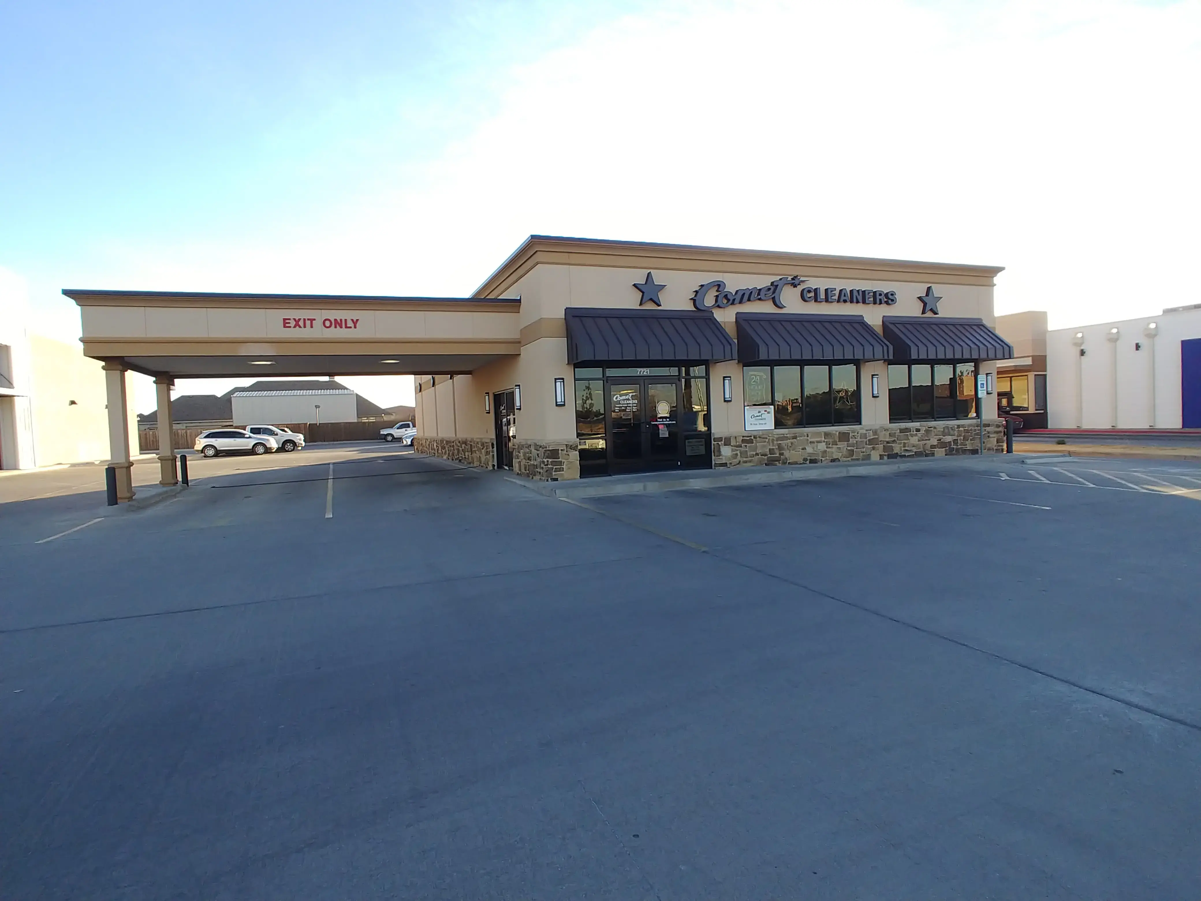 Comet Cleaners - Image 2