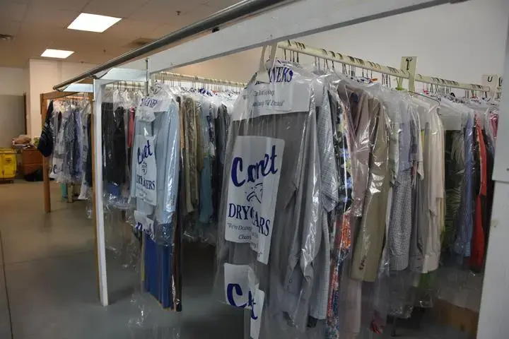 Comet Dry Cleaners thumbnail 18