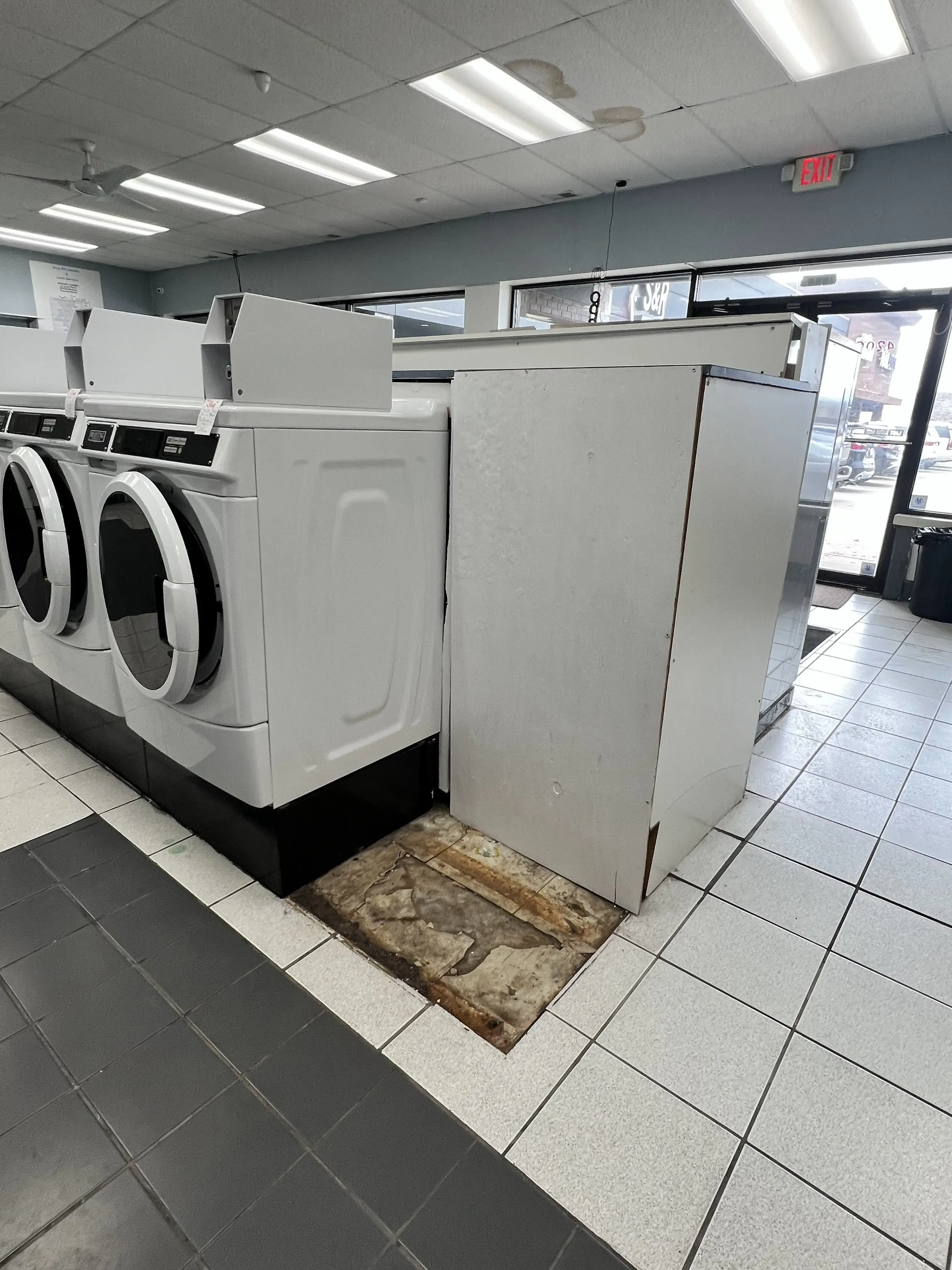 Comfort Coin Laundry thumbnail 10