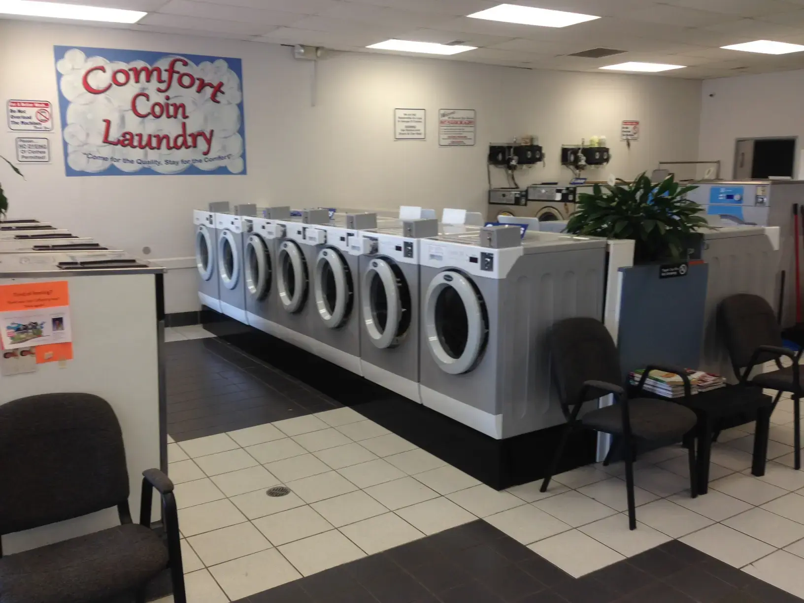 Comfort Coin Laundry - Image 17