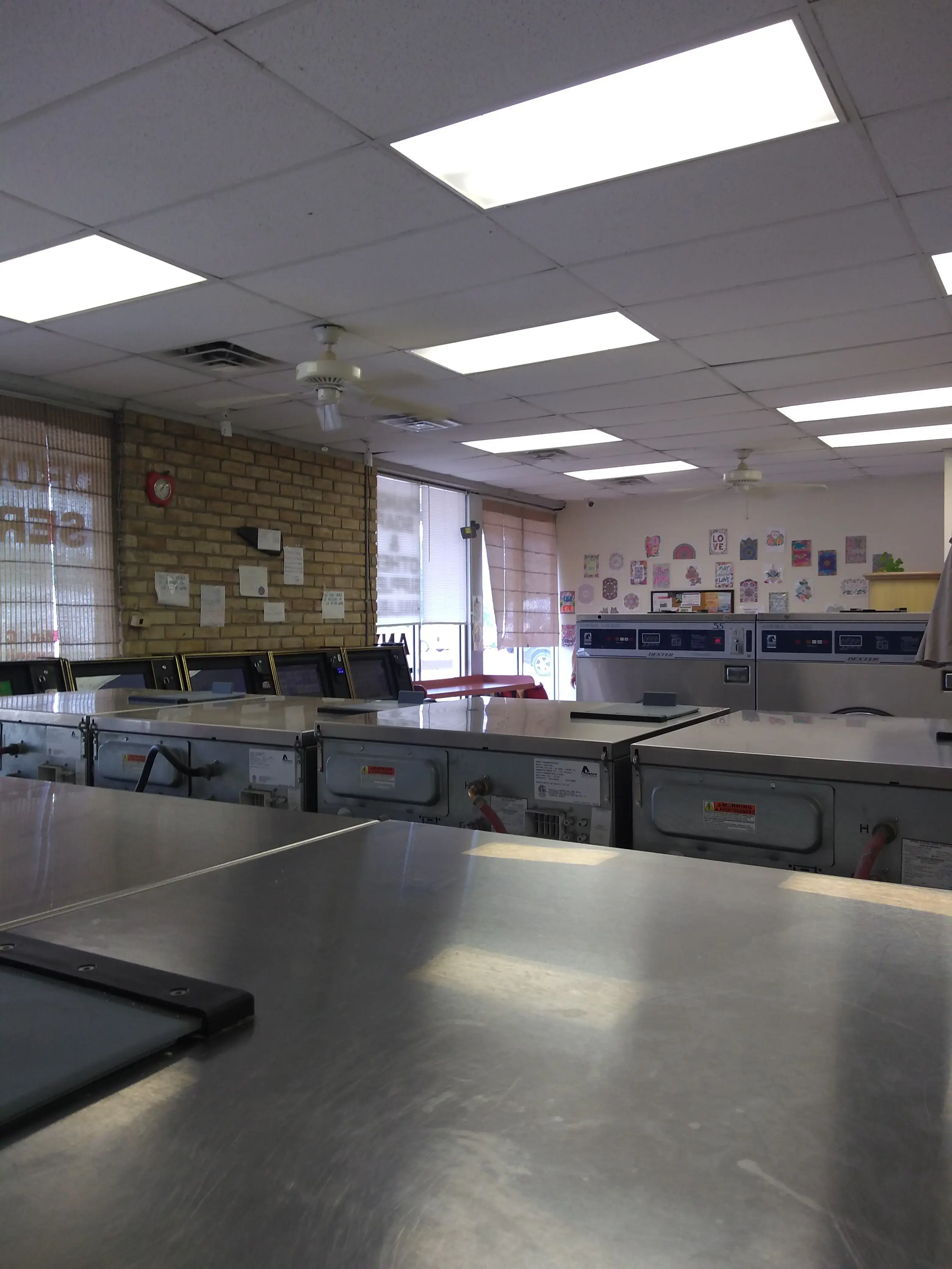 Comfort Zone Washateria - Image 6