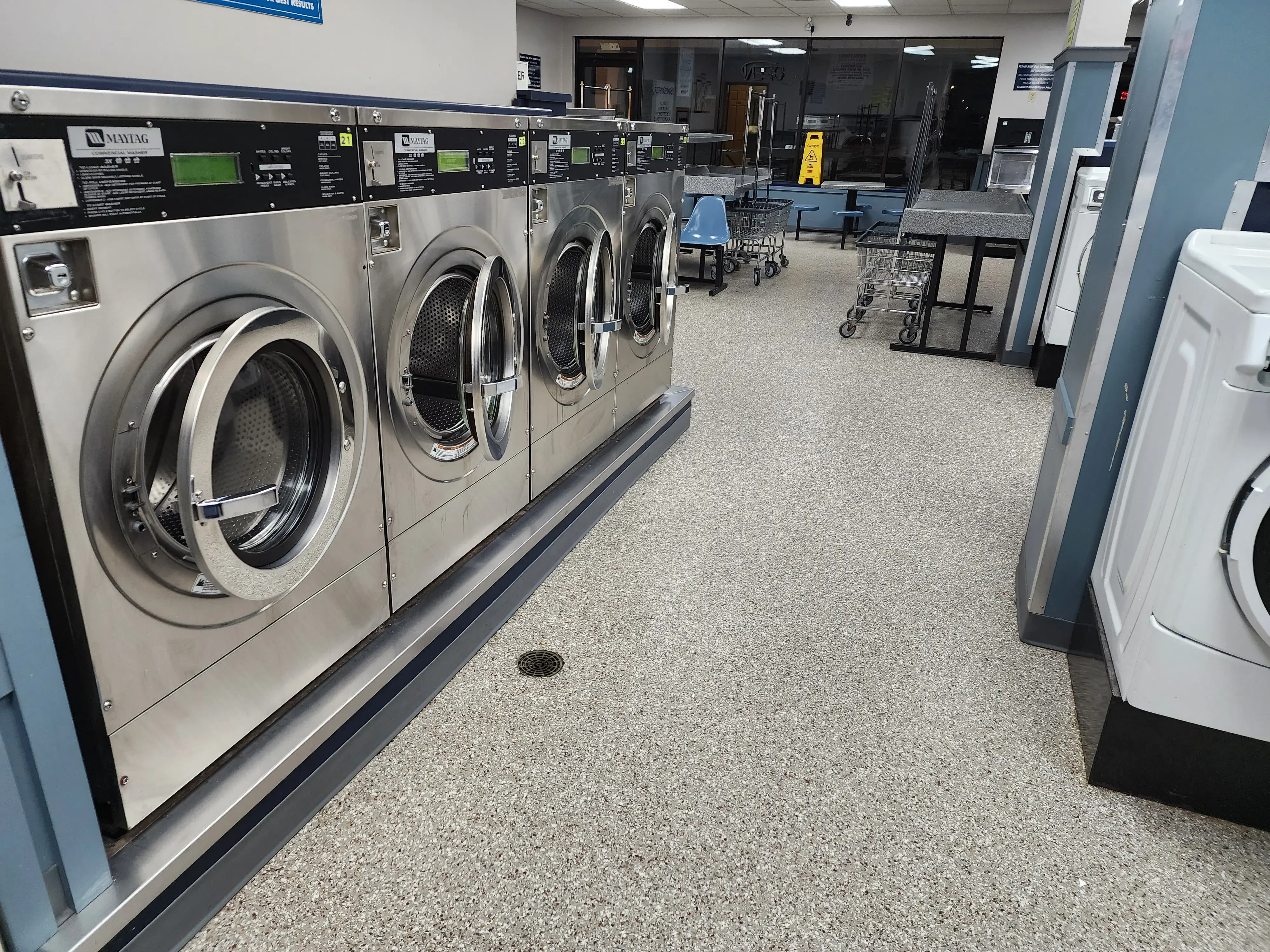 Command Laundry - Oneida St - Image 9