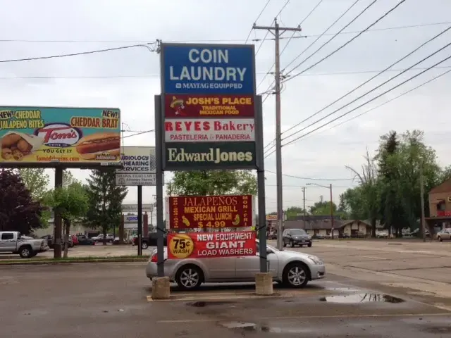 Command Laundry - Oneida St - Image 4