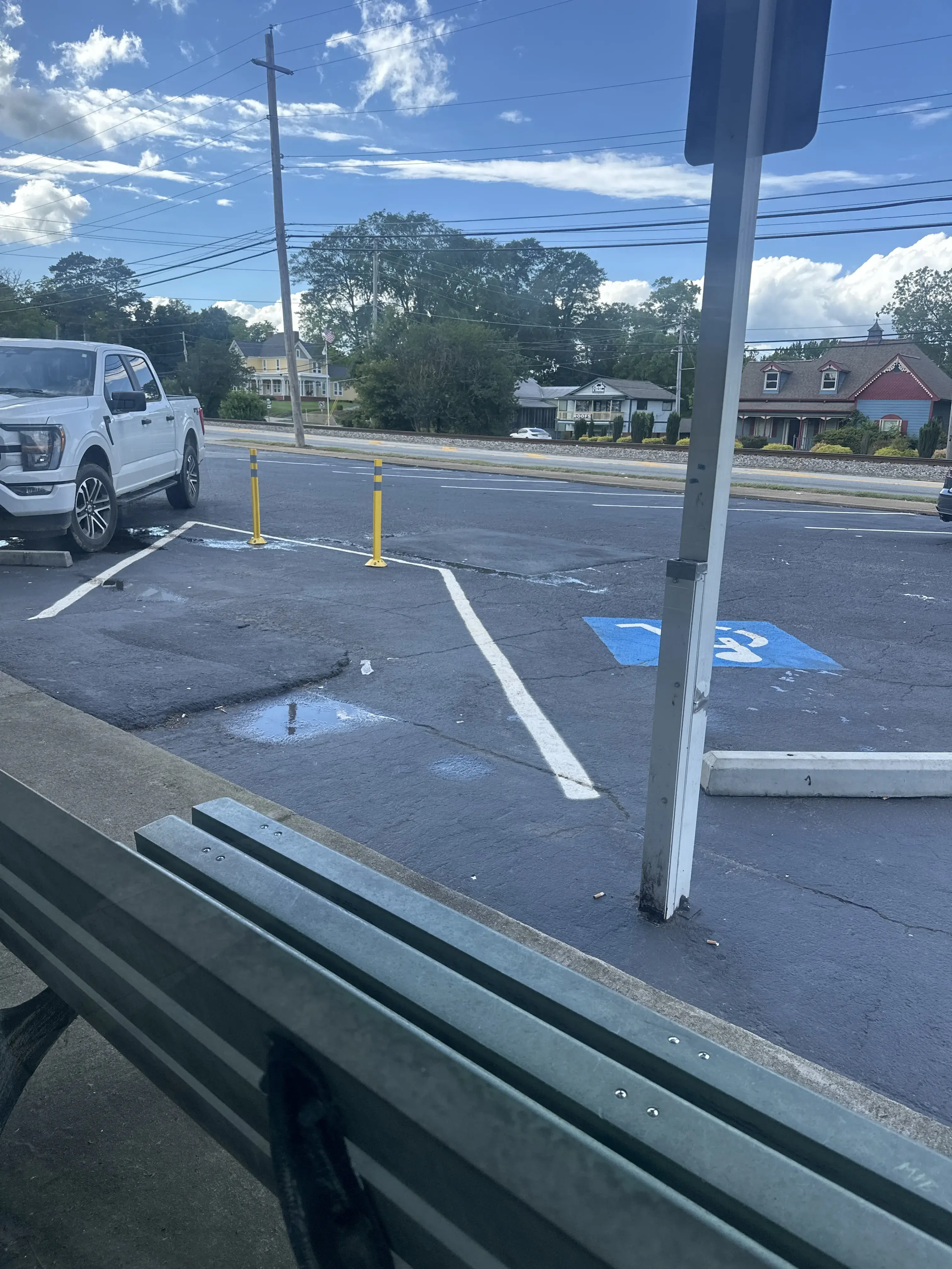 Commerce Wash House-Coin Laundry thumbnail 5