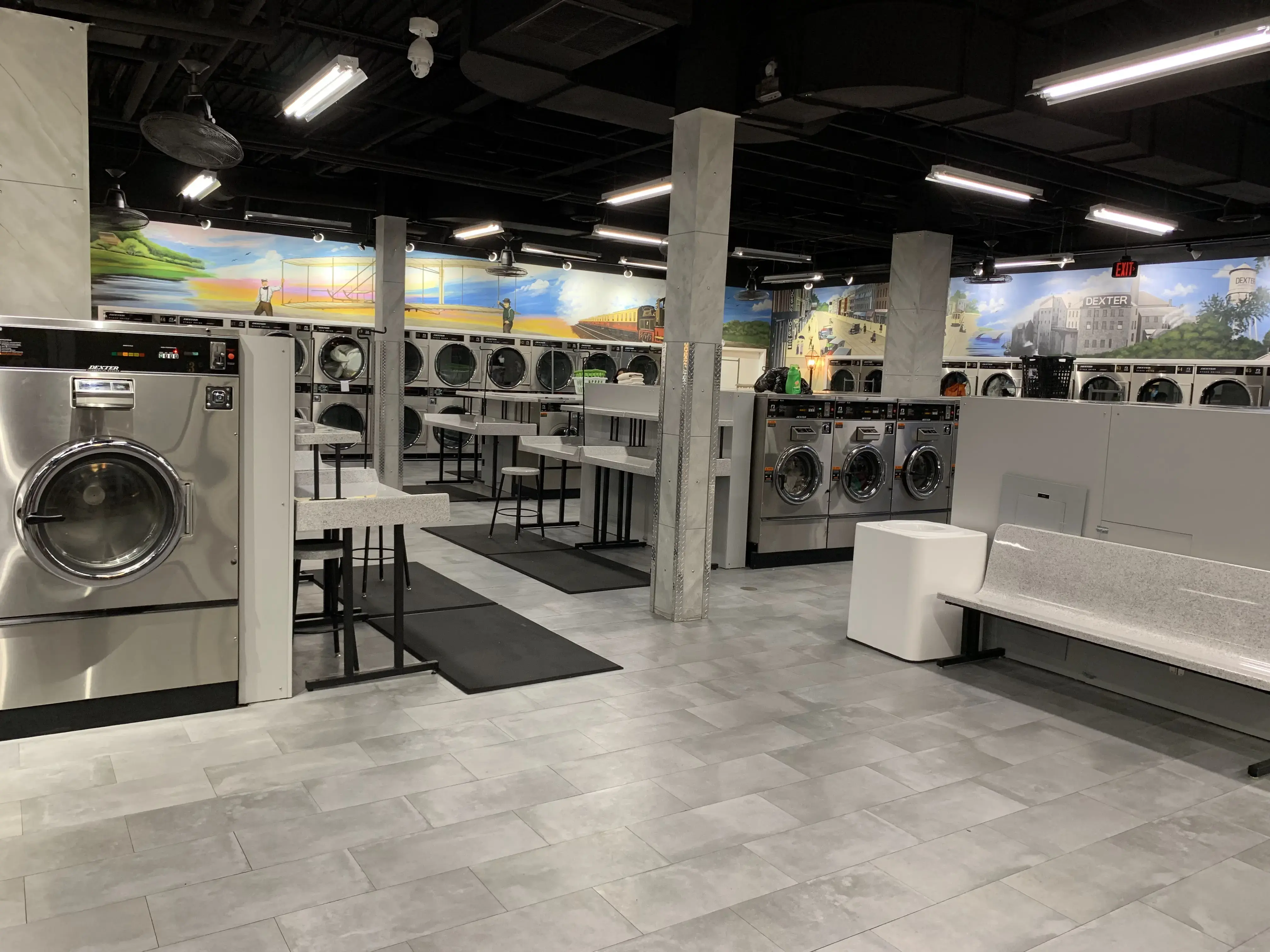Commercial Blvd Coin Laundry thumbnail 18