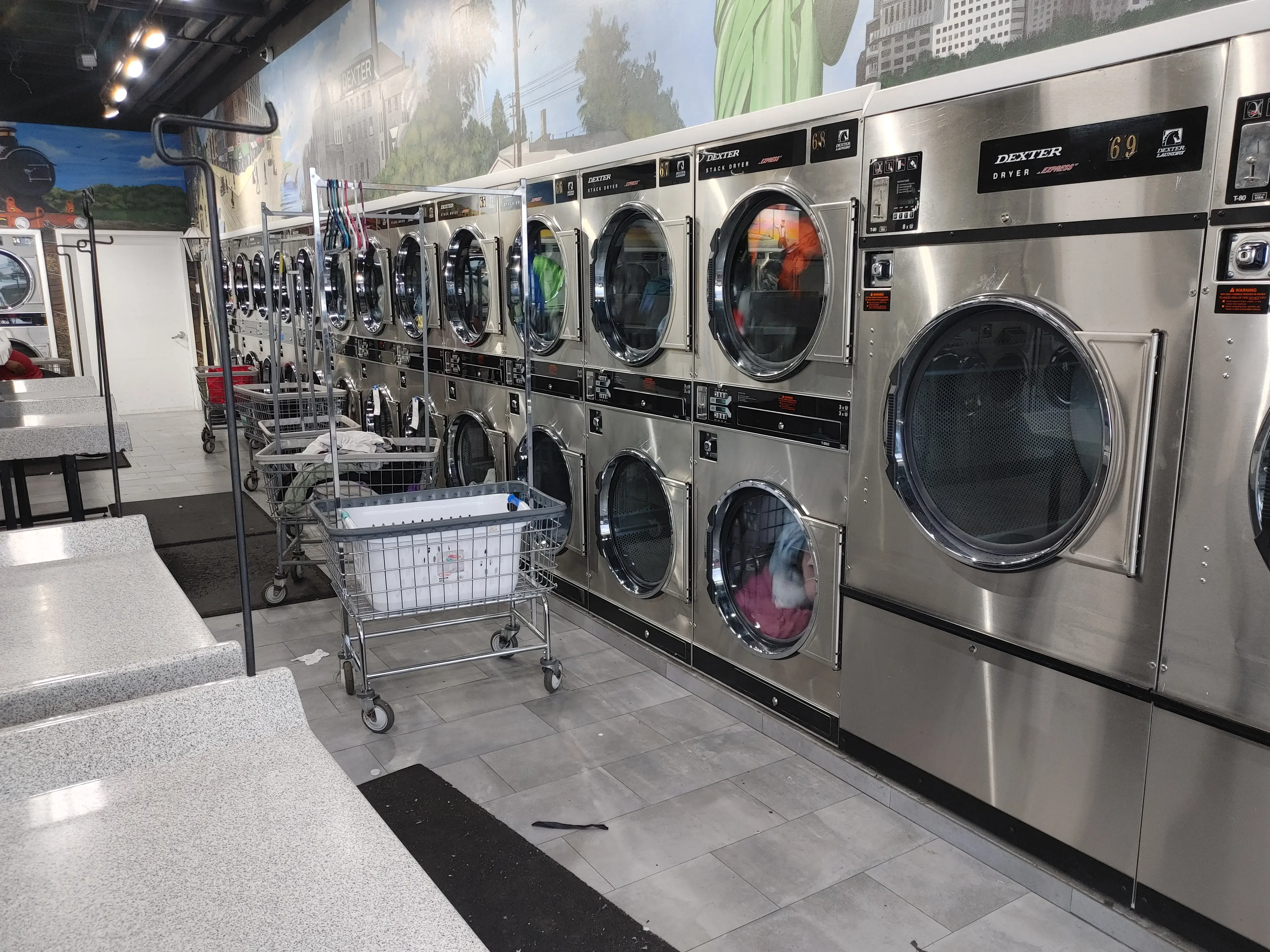 Commercial Blvd Coin Laundry thumbnail 1