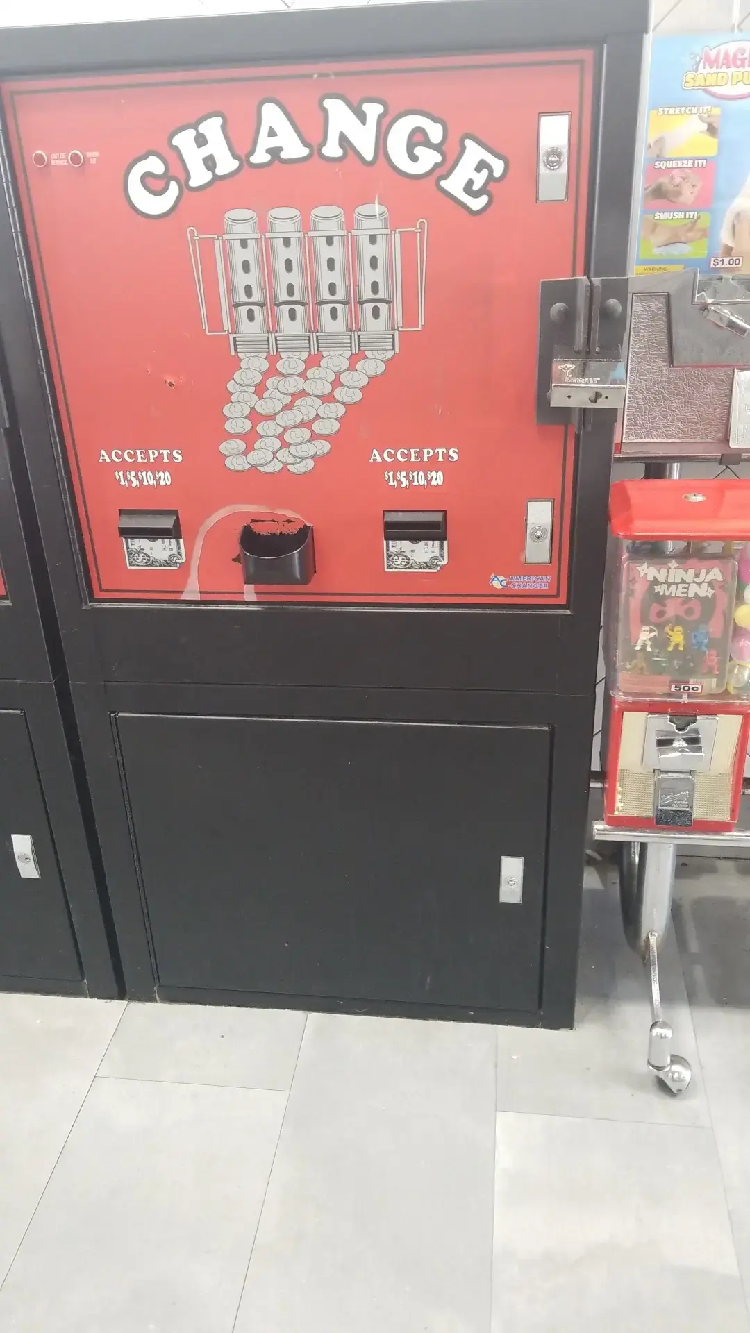 Commercial Blvd Coin Laundry thumbnail 13