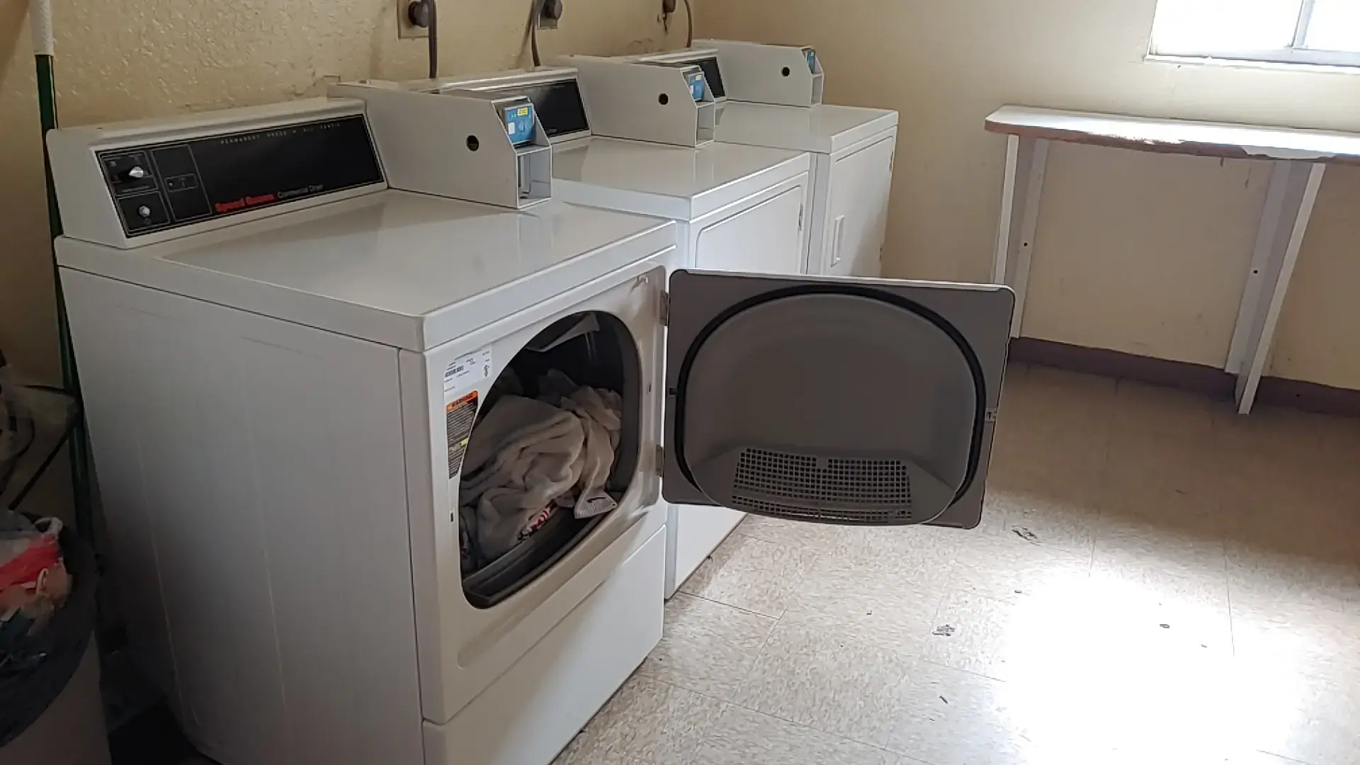 Commercial Laundries - Image 15