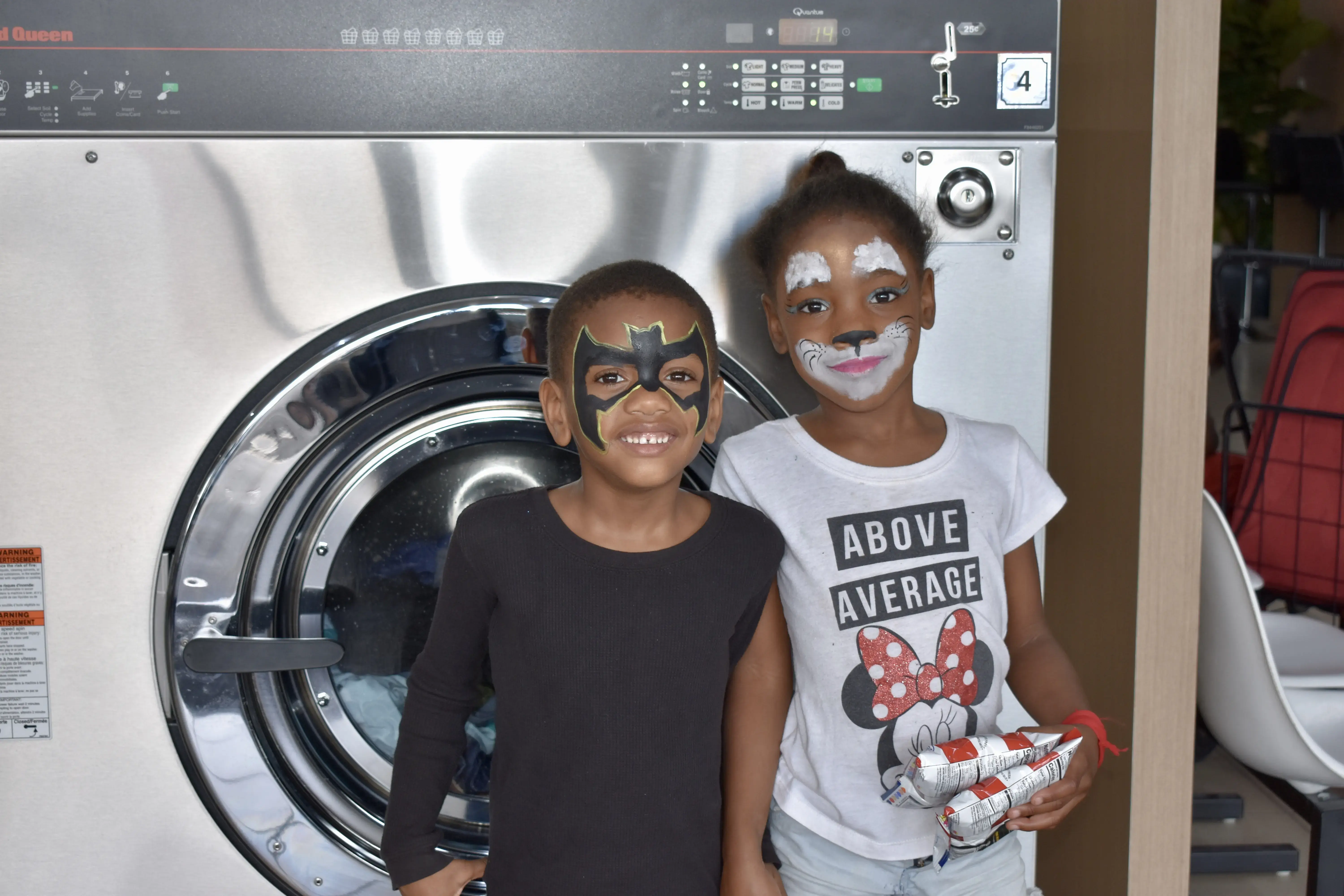 Commercial Laundry Tampa Bay and Laundromat (Speed Wash) - Image 16