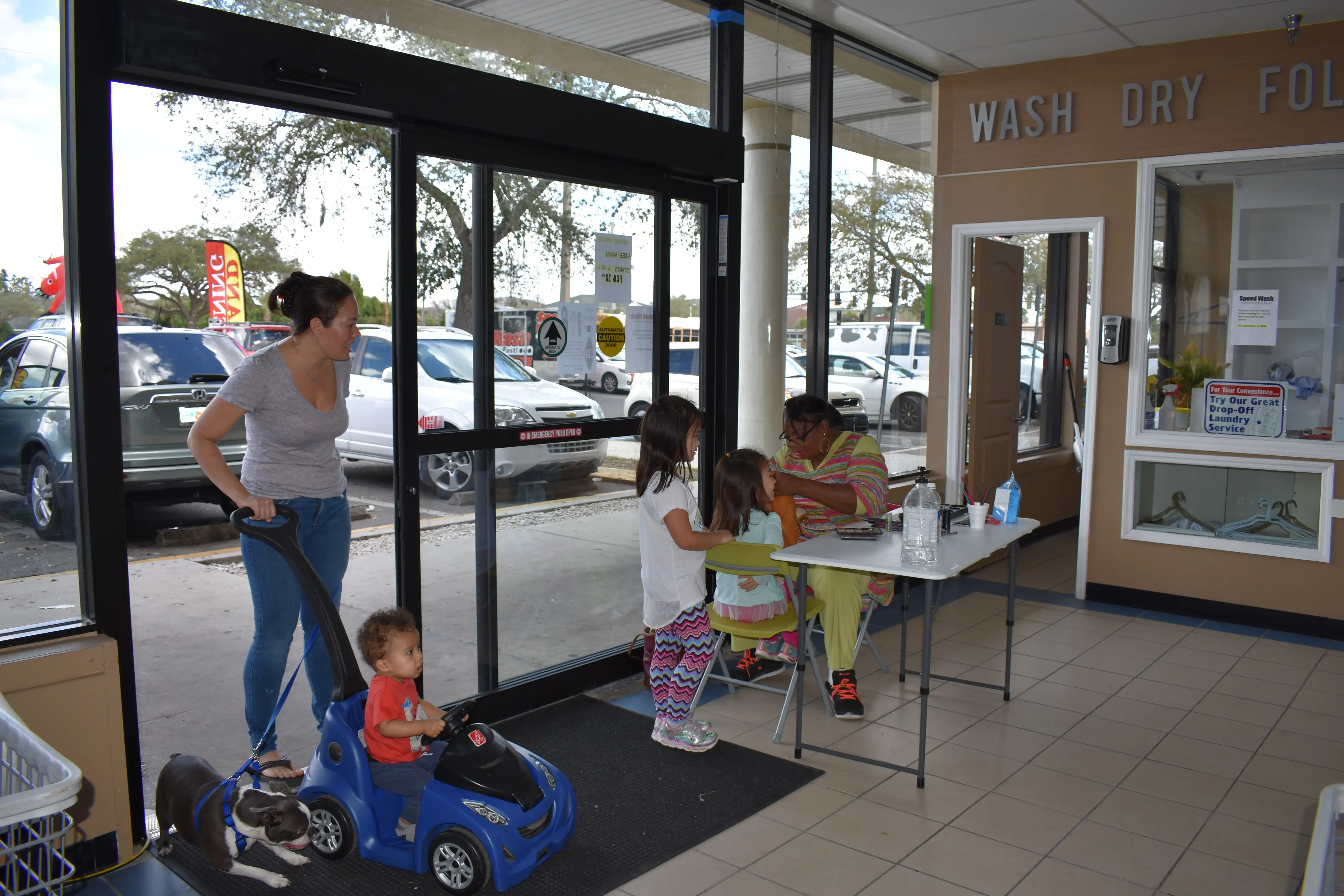 Commercial Laundry Tampa Bay and Laundromat (Speed Wash) - Image 18