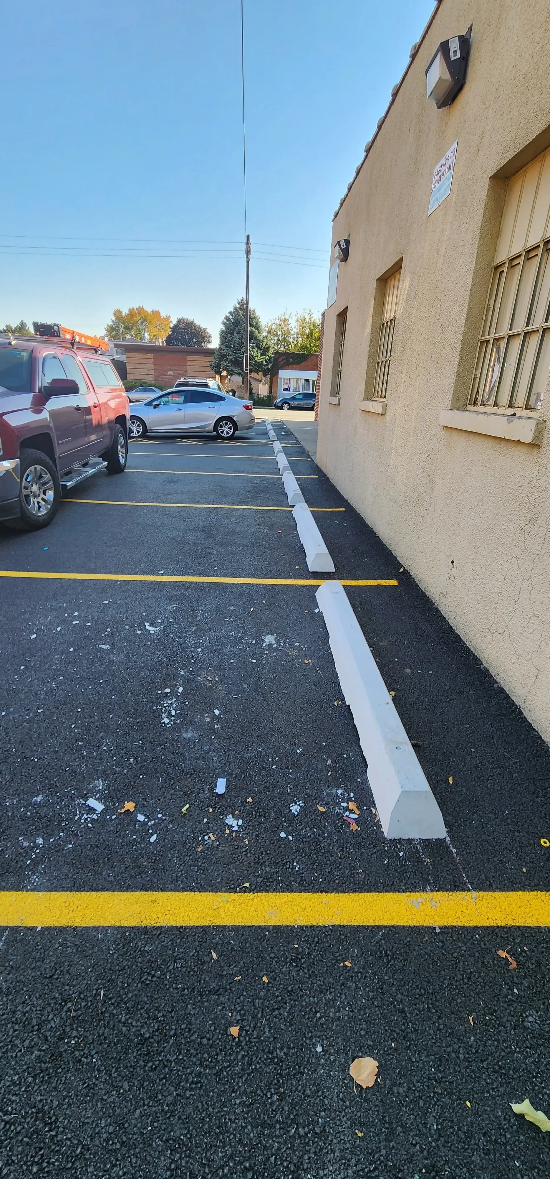Community Laundromat - Image 16