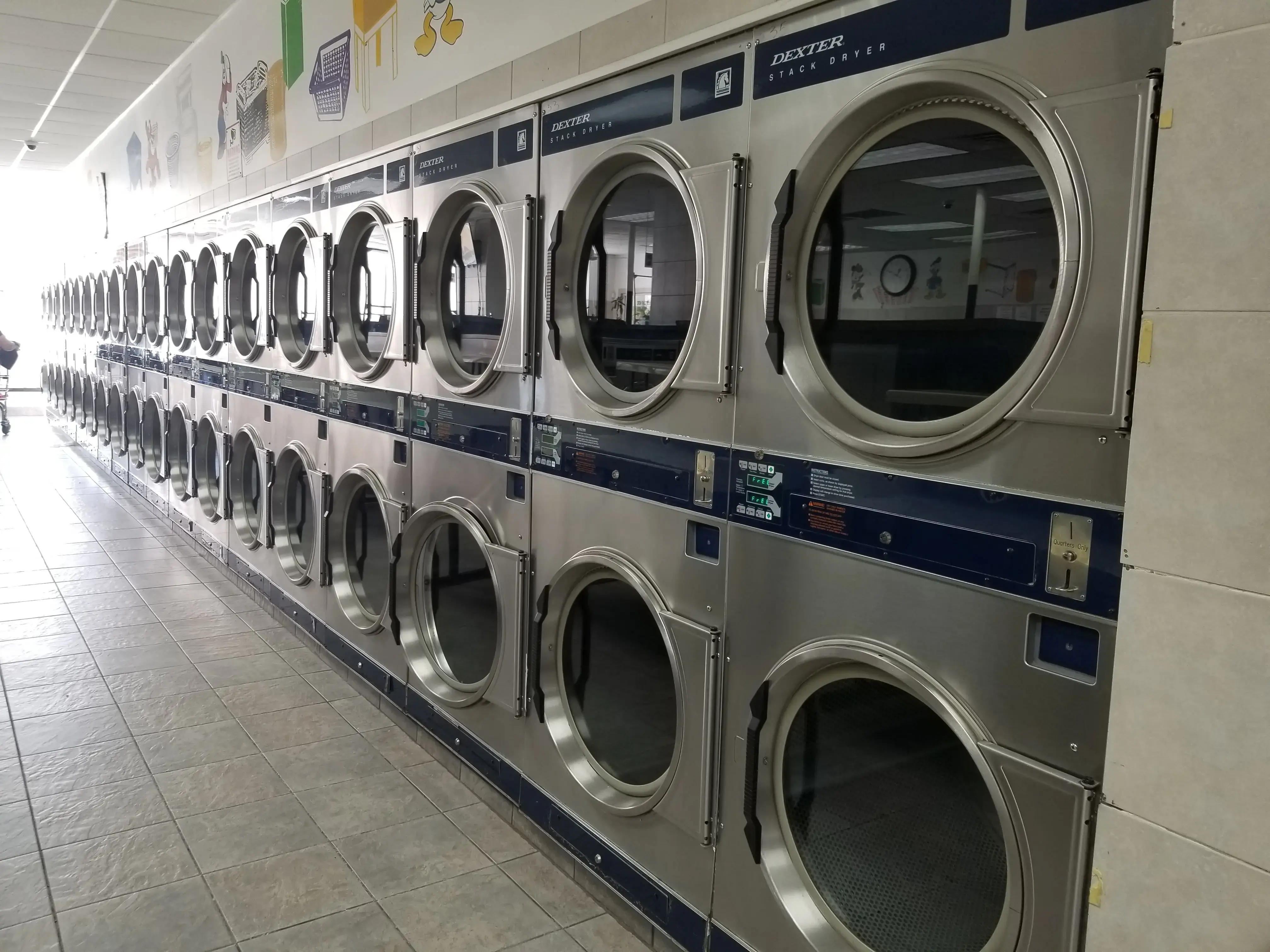 Community Laundromat thumbnail 19