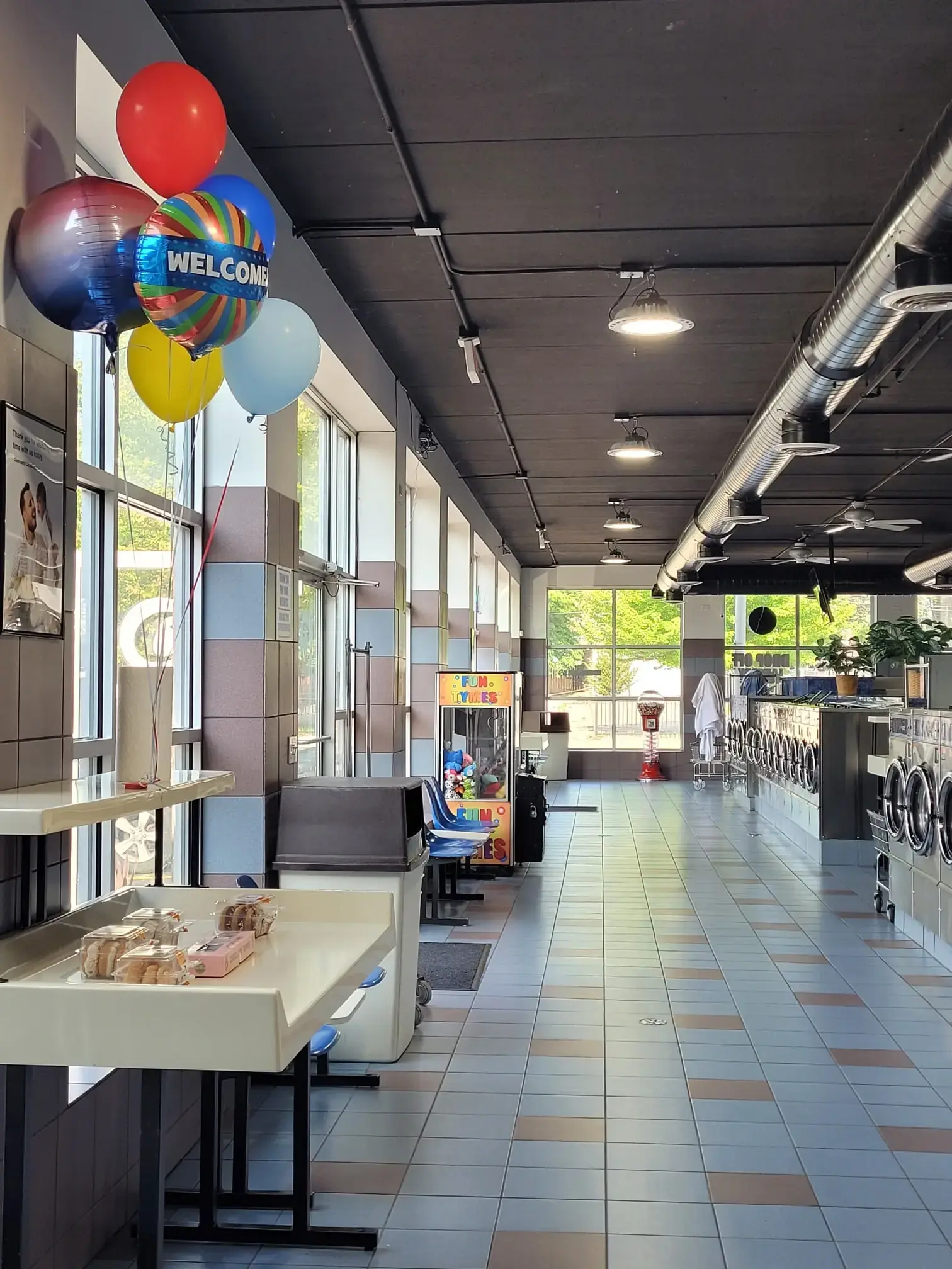Community Laundromat thumbnail 2