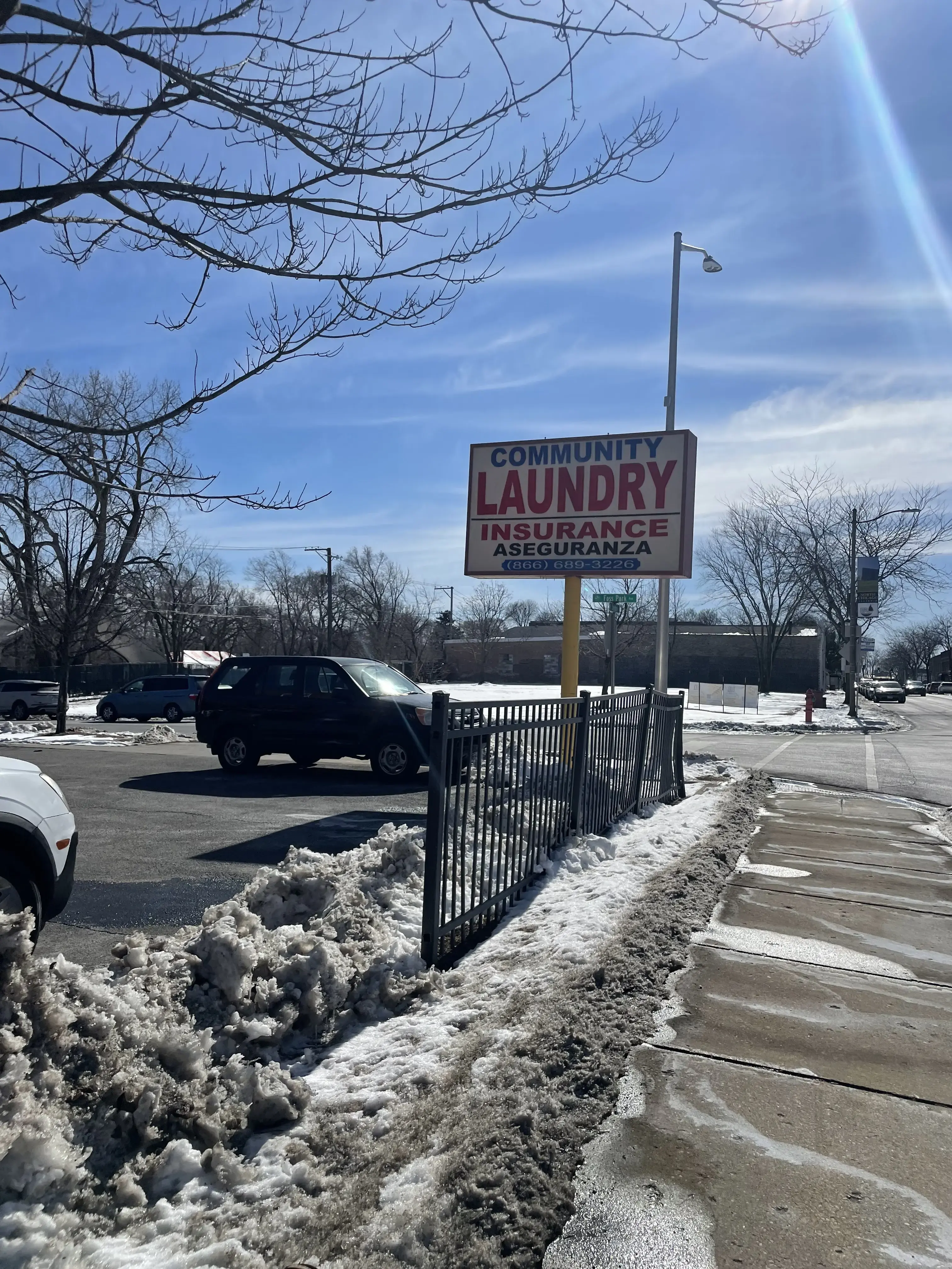 Community Laundromat thumbnail 14