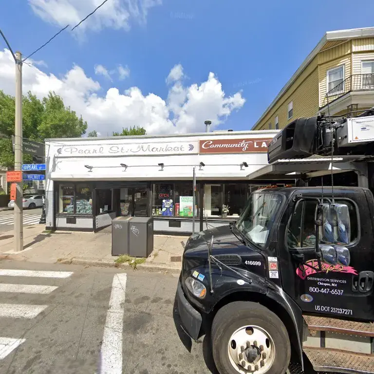 Community Laundry - Image 5